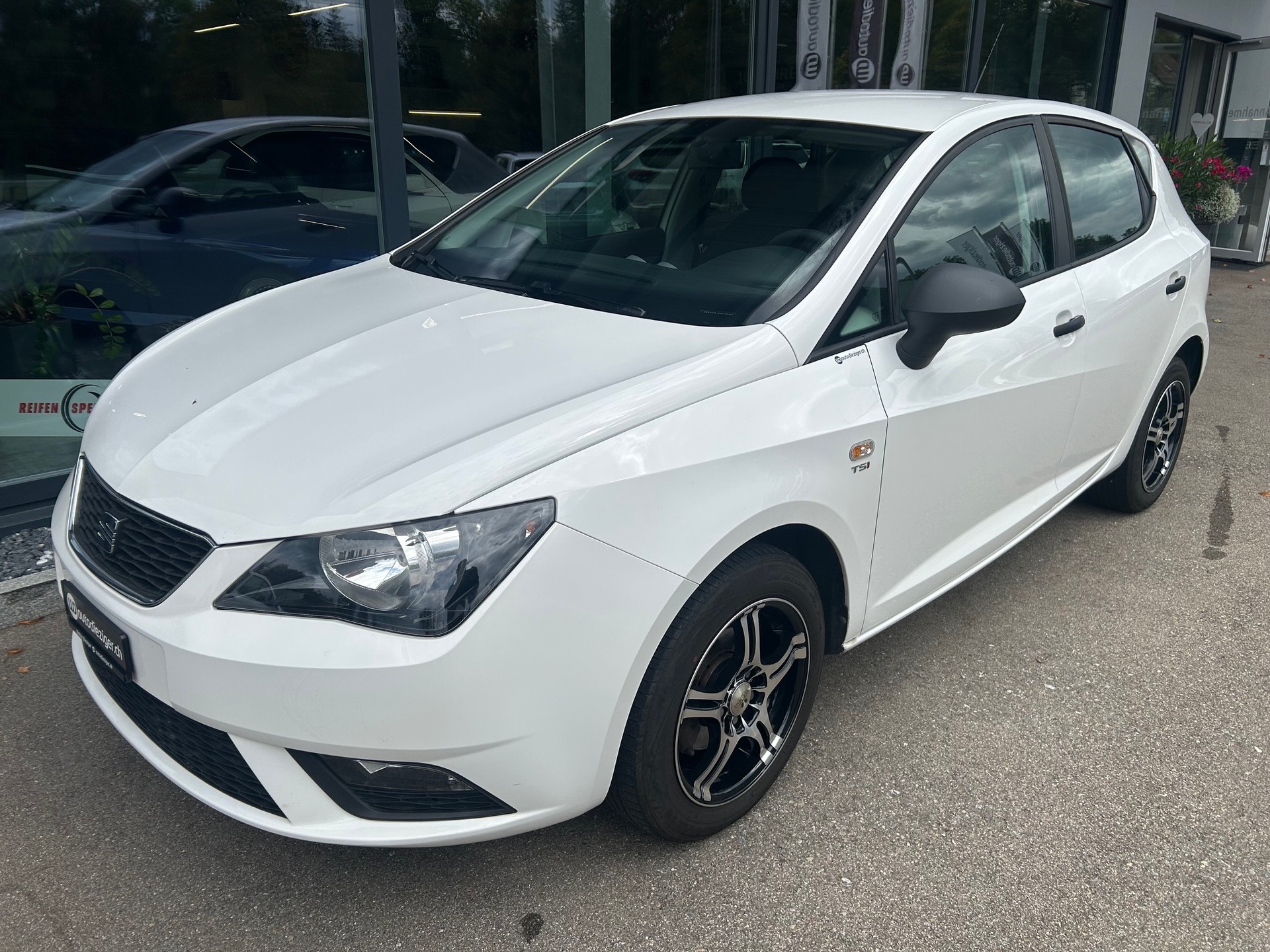 SEAT Ibiza 1.2 TSI Style-image-4