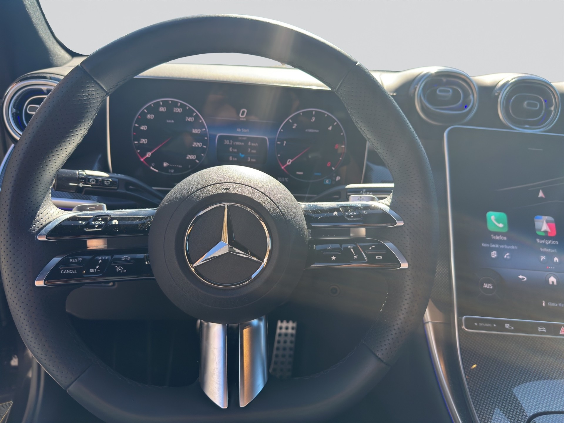 MERCEDES-BENZ GLC 300 d 4Matic 9G-Tronic AMG Edition Night-image-10