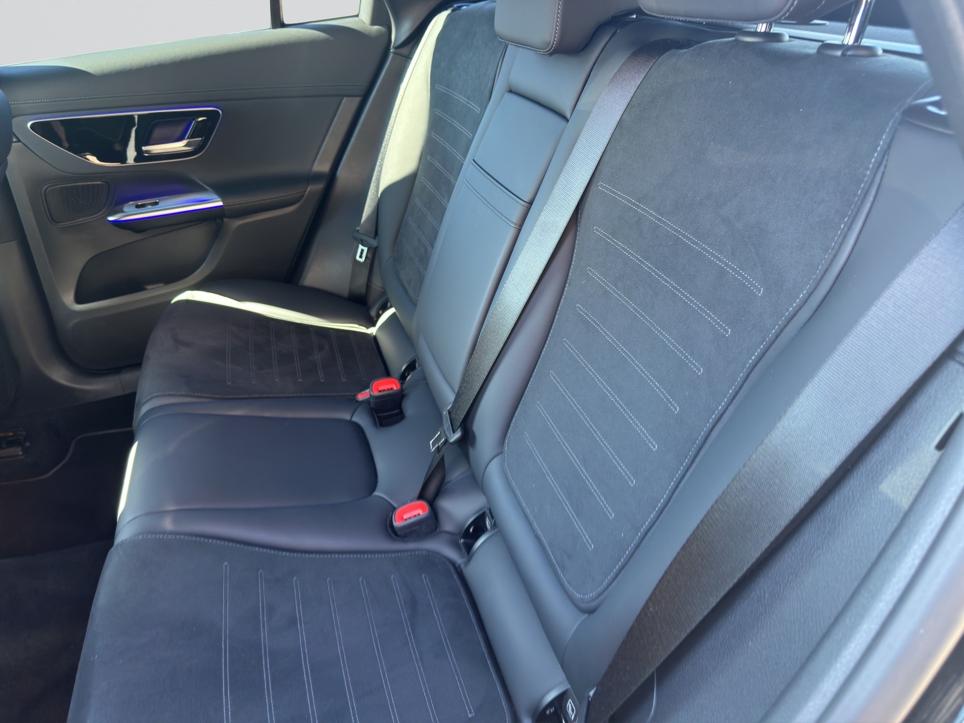 MERCEDES-BENZ GLC 300 d 4Matic 9G-Tronic AMG Edition Night-image-7