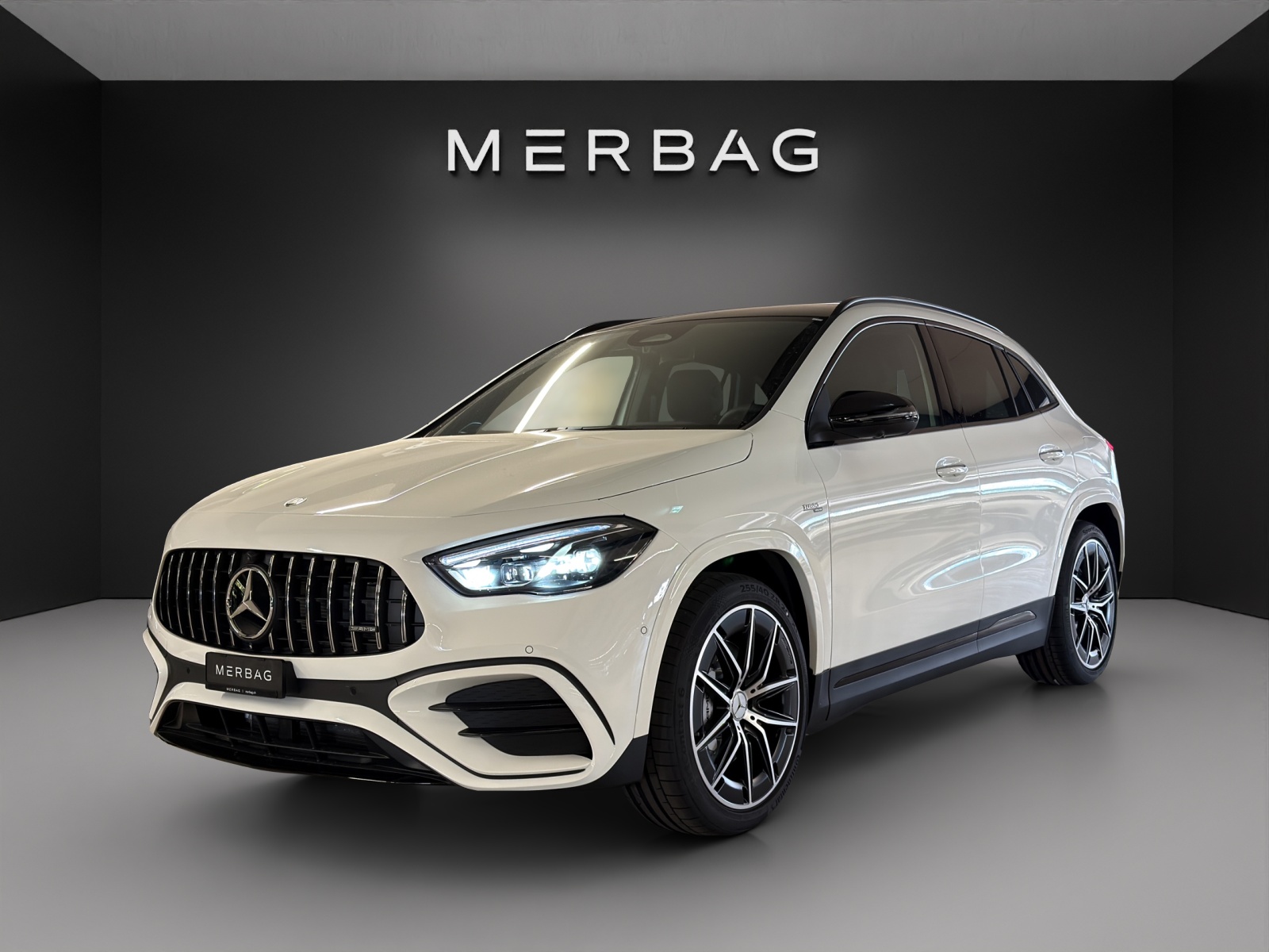 MERCEDES-BENZ AMG GLA 35 4MATIC