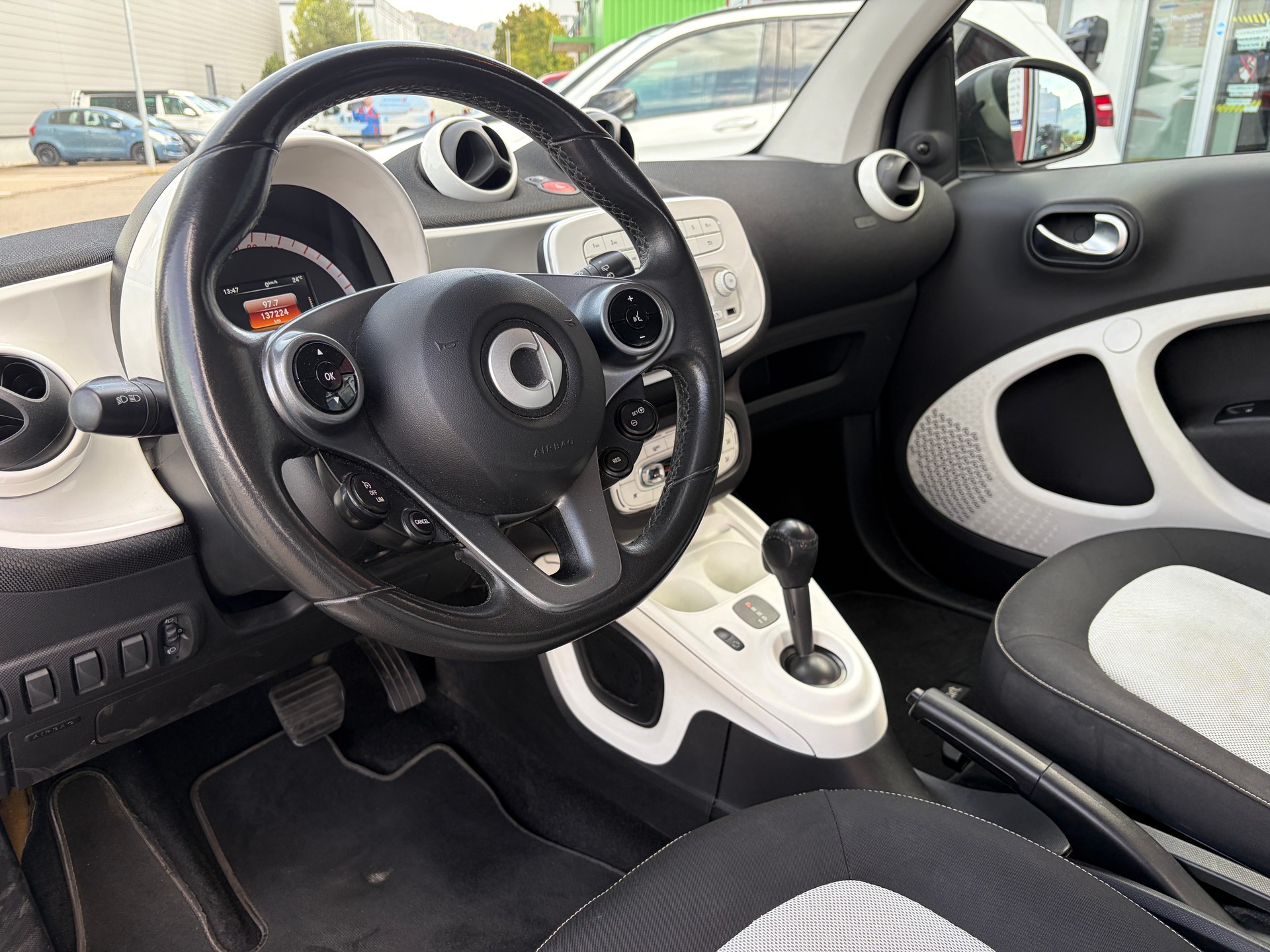 SMART fortwo passion twinmatic-image-11