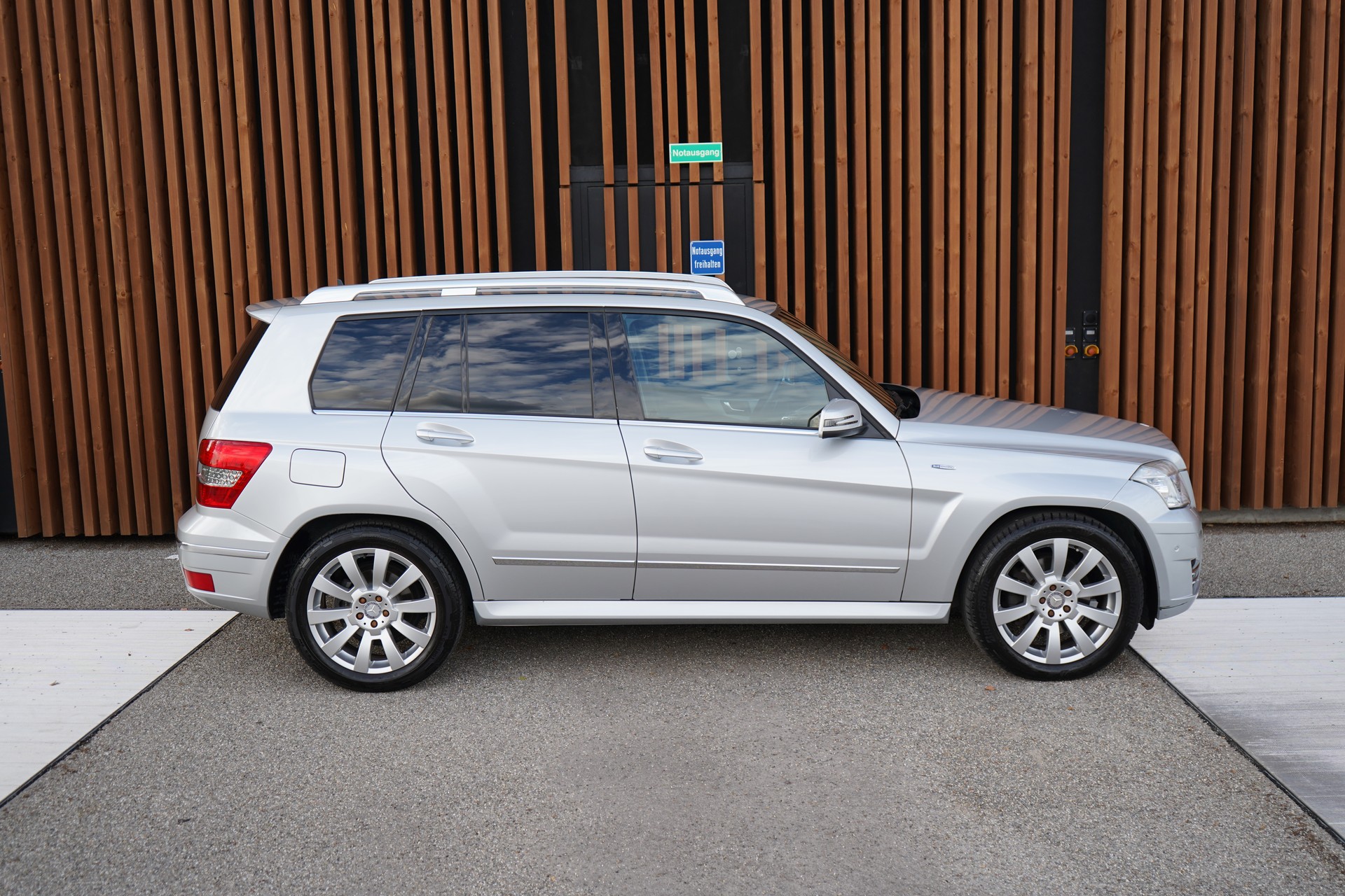 MERCEDES-BENZ GLK 250 CDI BLUE EFFICIENCY SPORT 4MATIC 7G-TRONIC l 204 PS-image-4