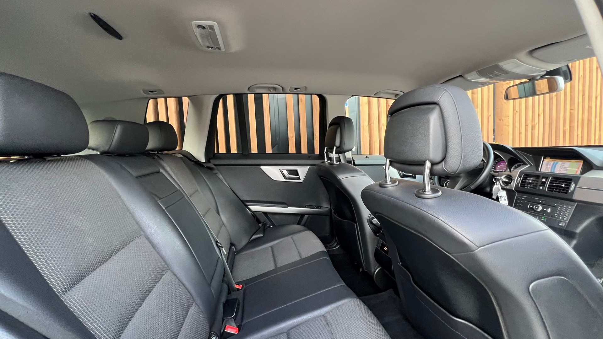 MERCEDES-BENZ GLK 250 CDI BLUE EFFICIENCY SPORT 4MATIC 7G-TRONIC l 204 PS-image-24