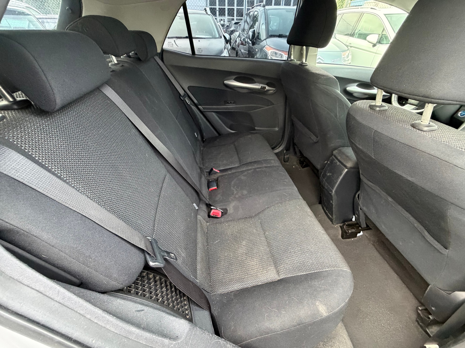 TOYOTA Auris 1.8 16V HSD Linea Luna-image-7
