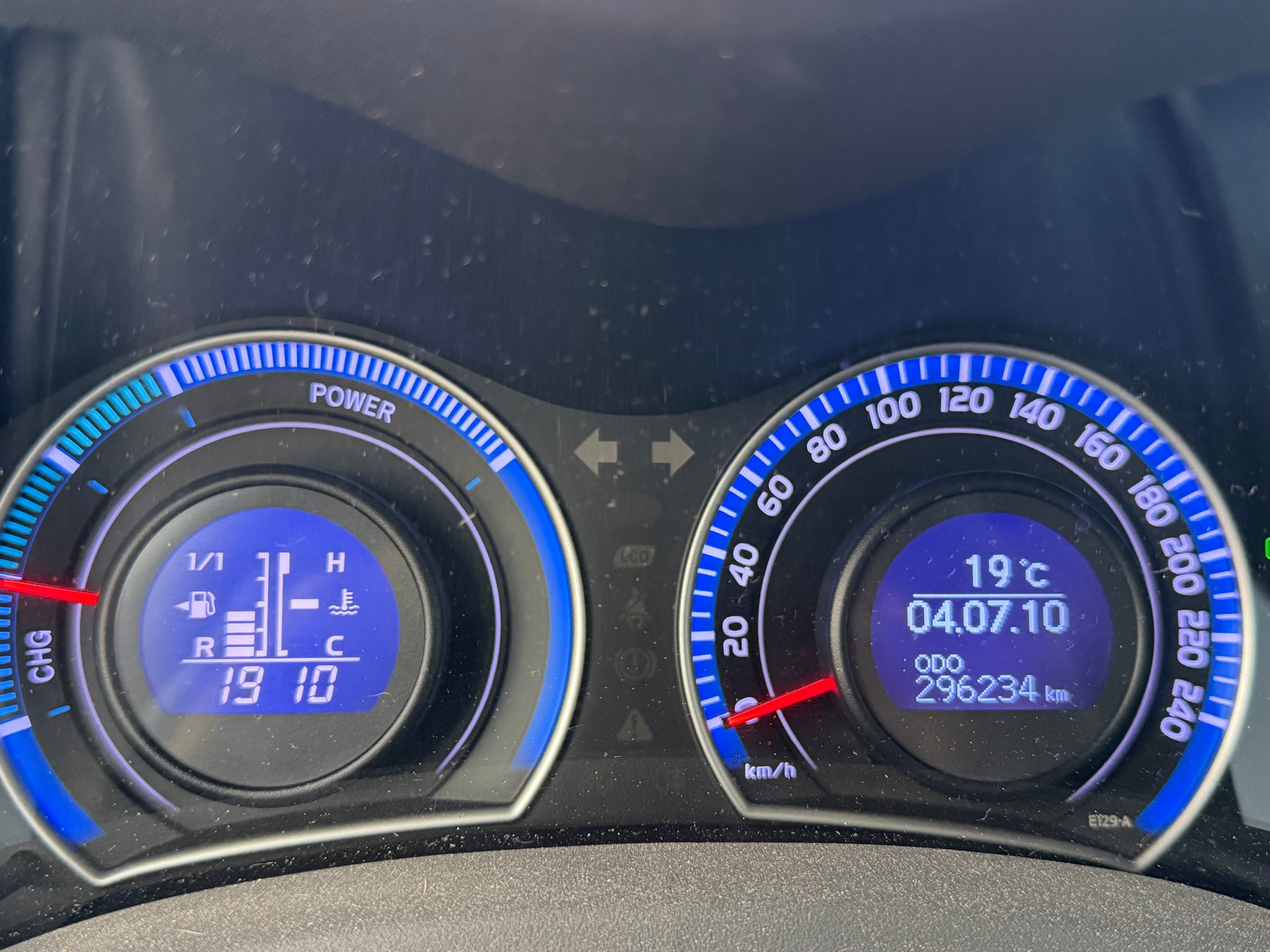 TOYOTA Auris 1.8 16V HSD Linea Luna-image-9