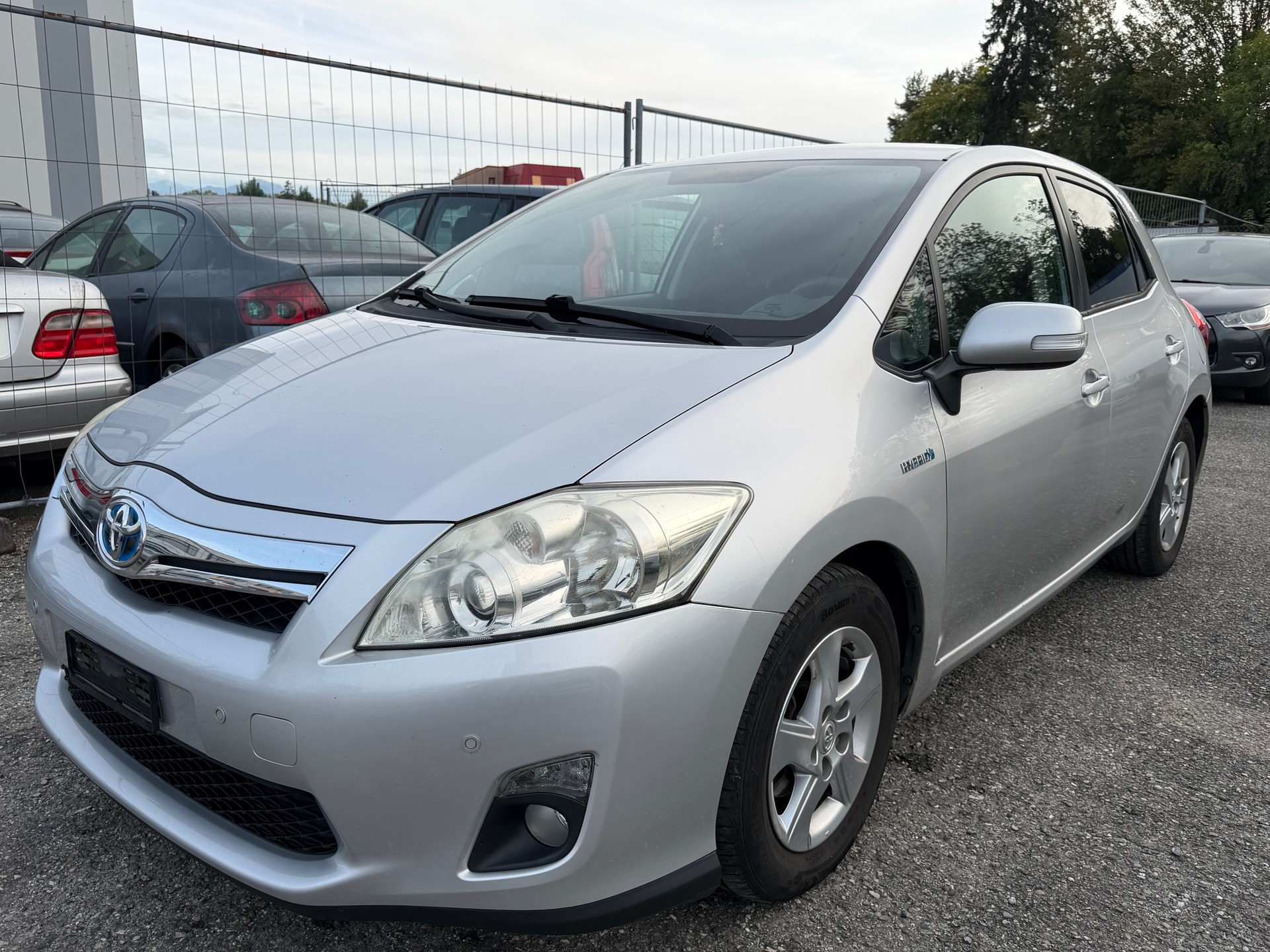 TOYOTA Auris 1.8 16V HSD Linea Luna-image-1