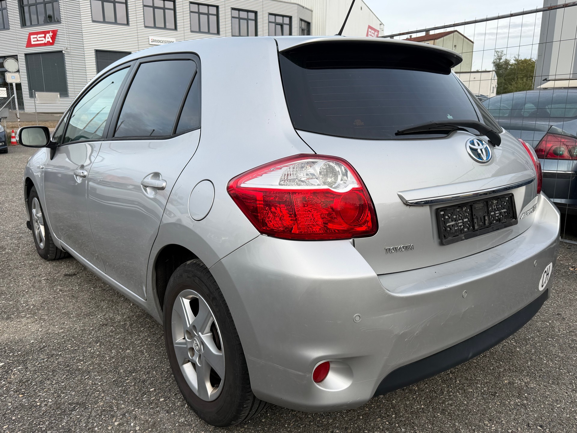 TOYOTA Auris 1.8 16V HSD Linea Luna-image-2
