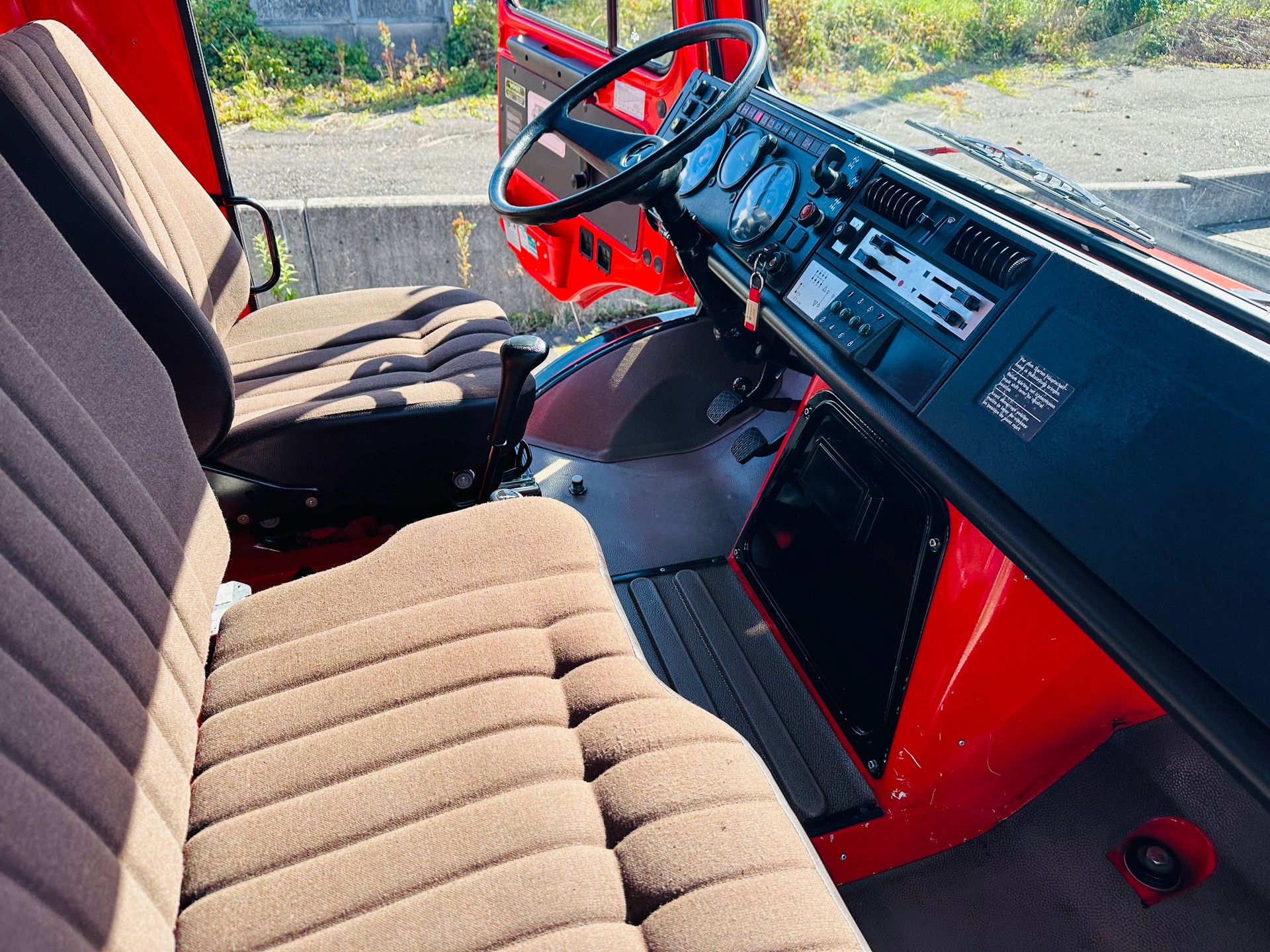 MERCEDES-BENZ UNIMOG U 1550 L-image-3