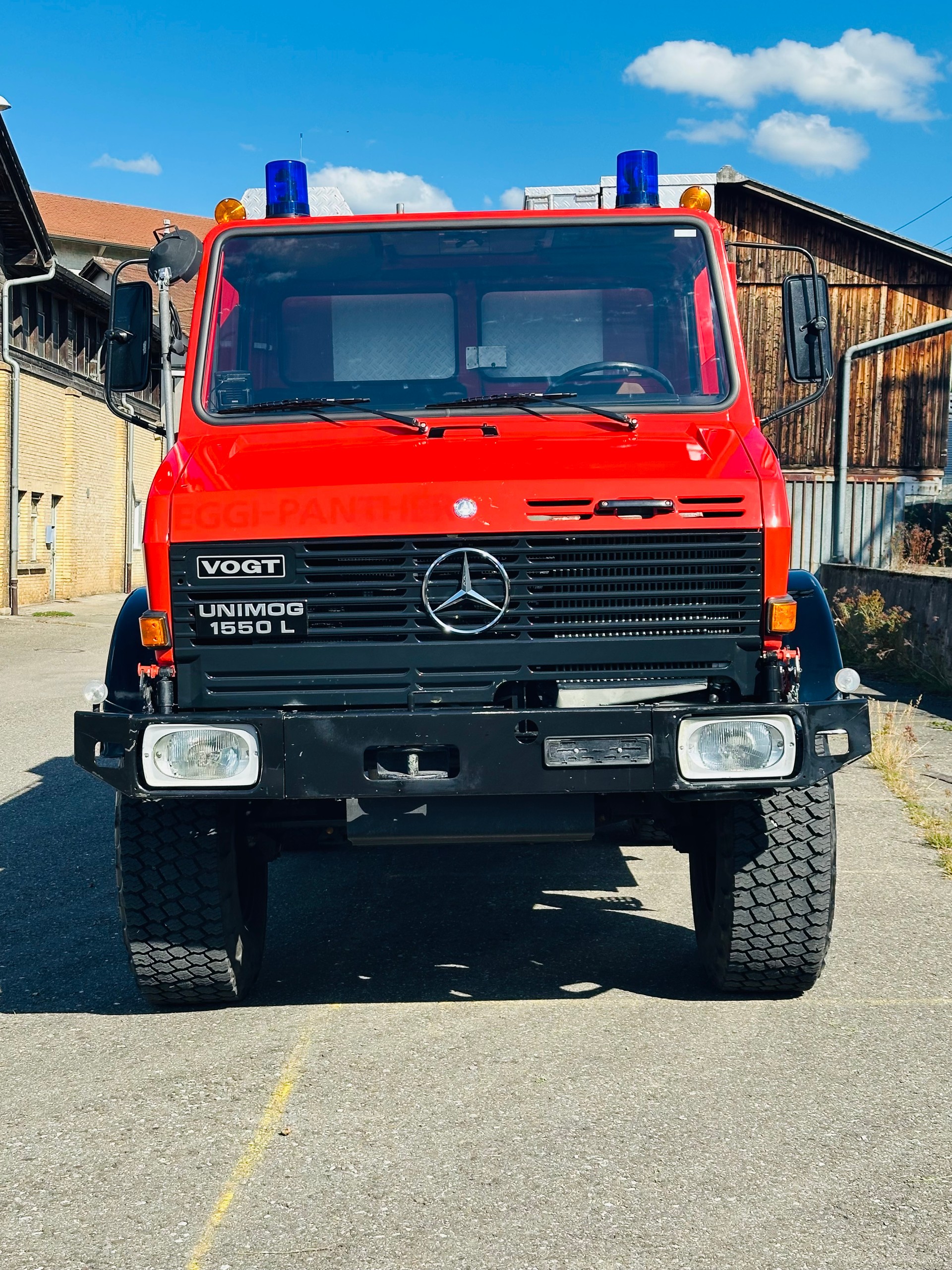 MERCEDES-BENZ UNIMOG U 1550 L-image-2