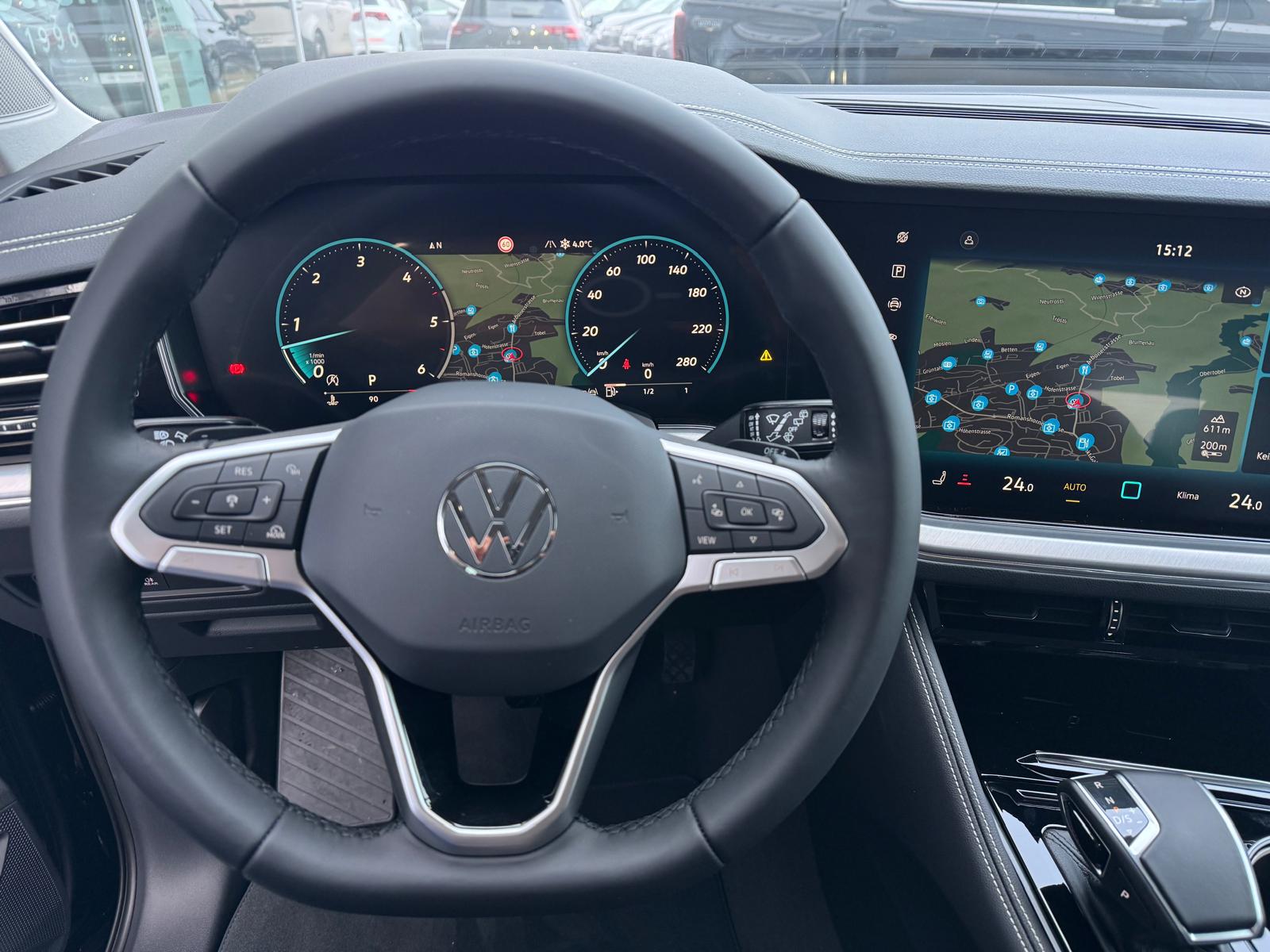 VW Touareg 3.0 TDI Basic Tiptronic-image-10