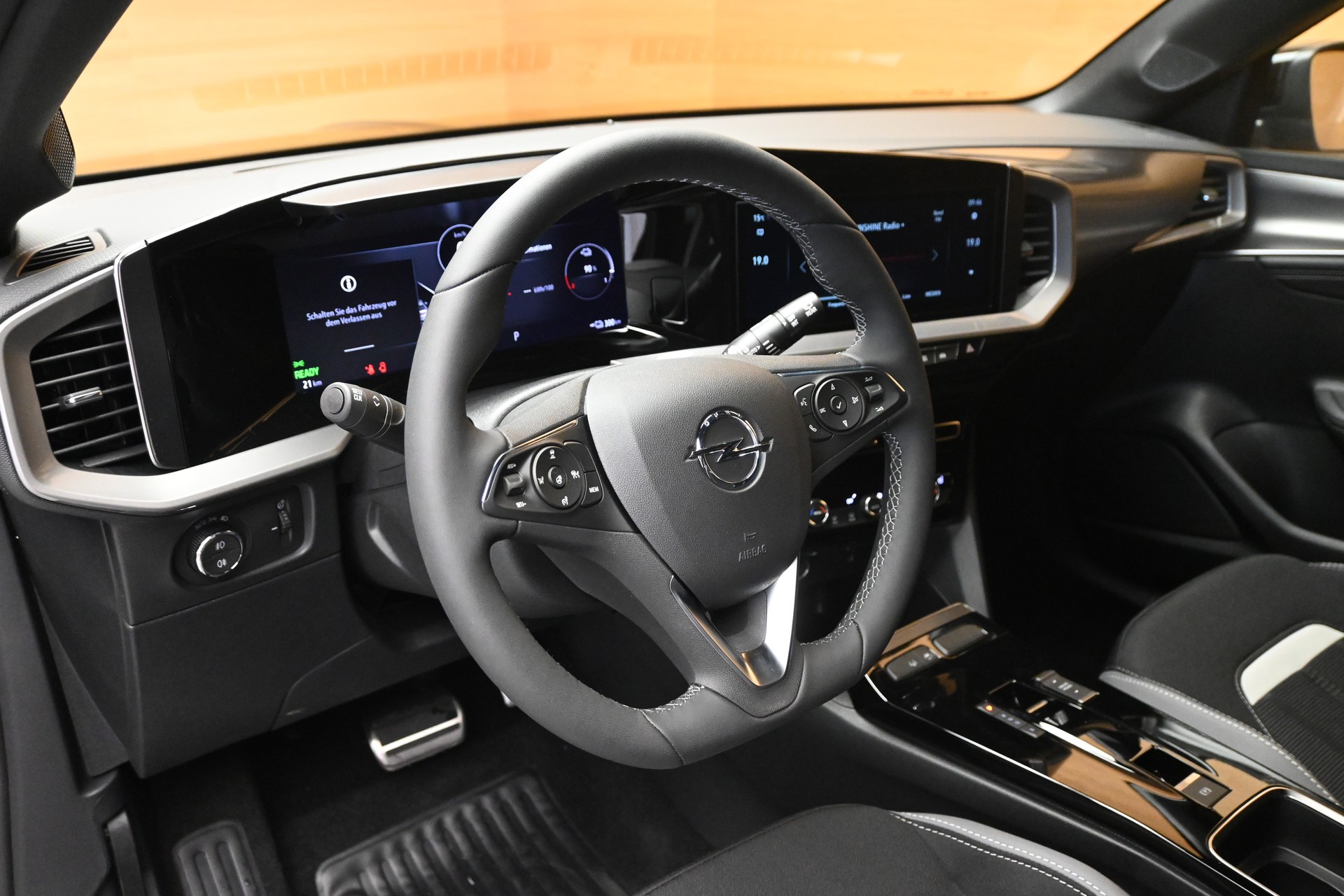 OPEL Mokka e Blitz-image-7