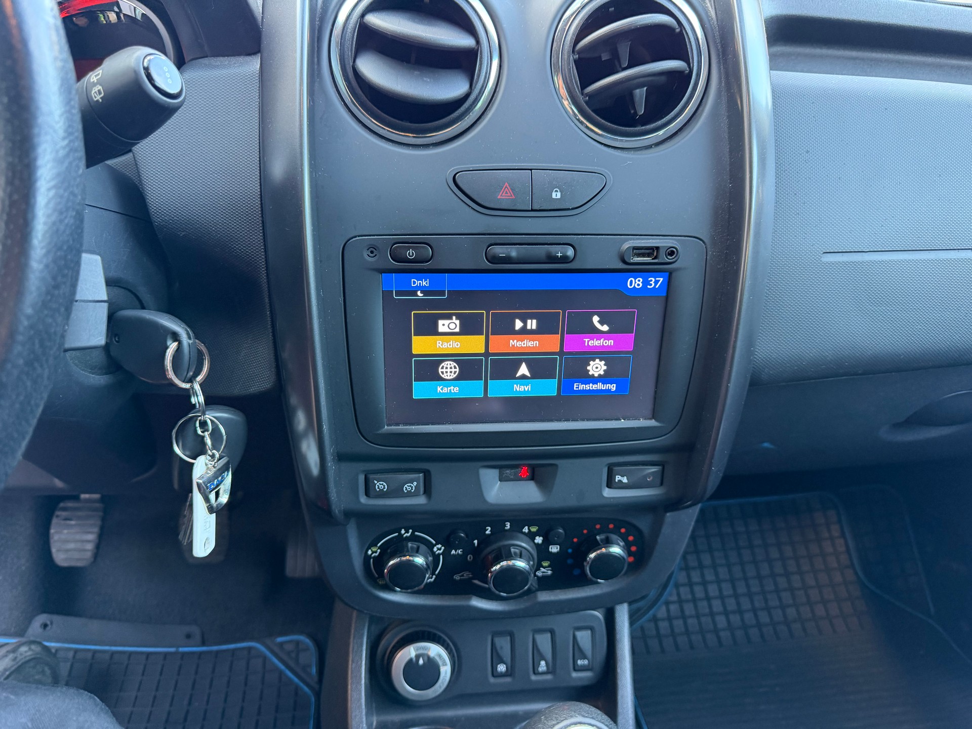 DACIA Duster 1.2 T Privilège 4x4-image-10