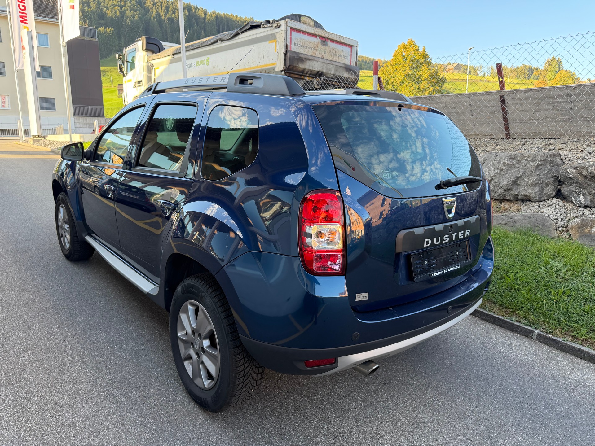 DACIA Duster 1.2 T Privilège 4x4-image-2