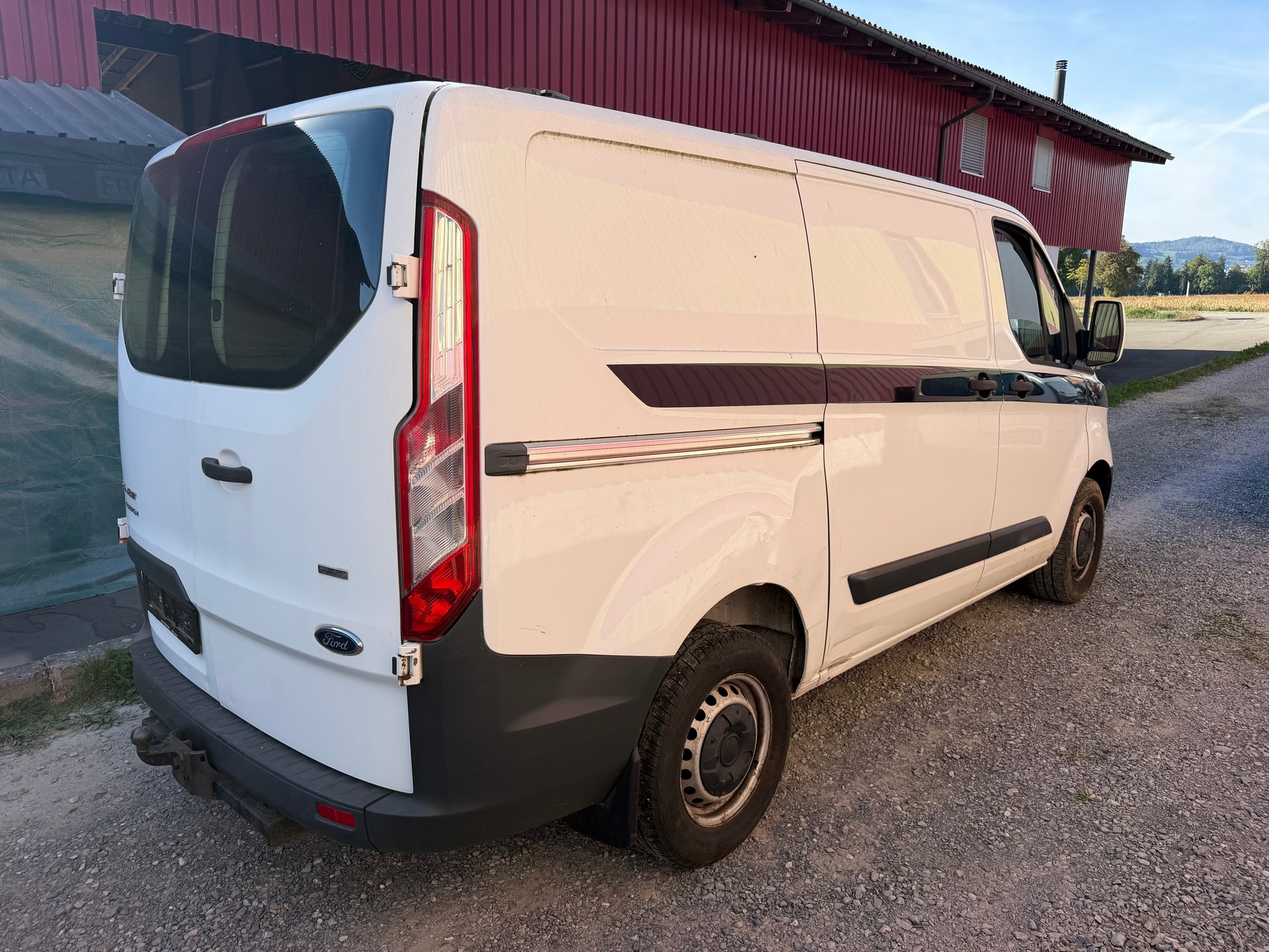 FORD Transit Custom Van 250 L1H1 Ambiente-image-3