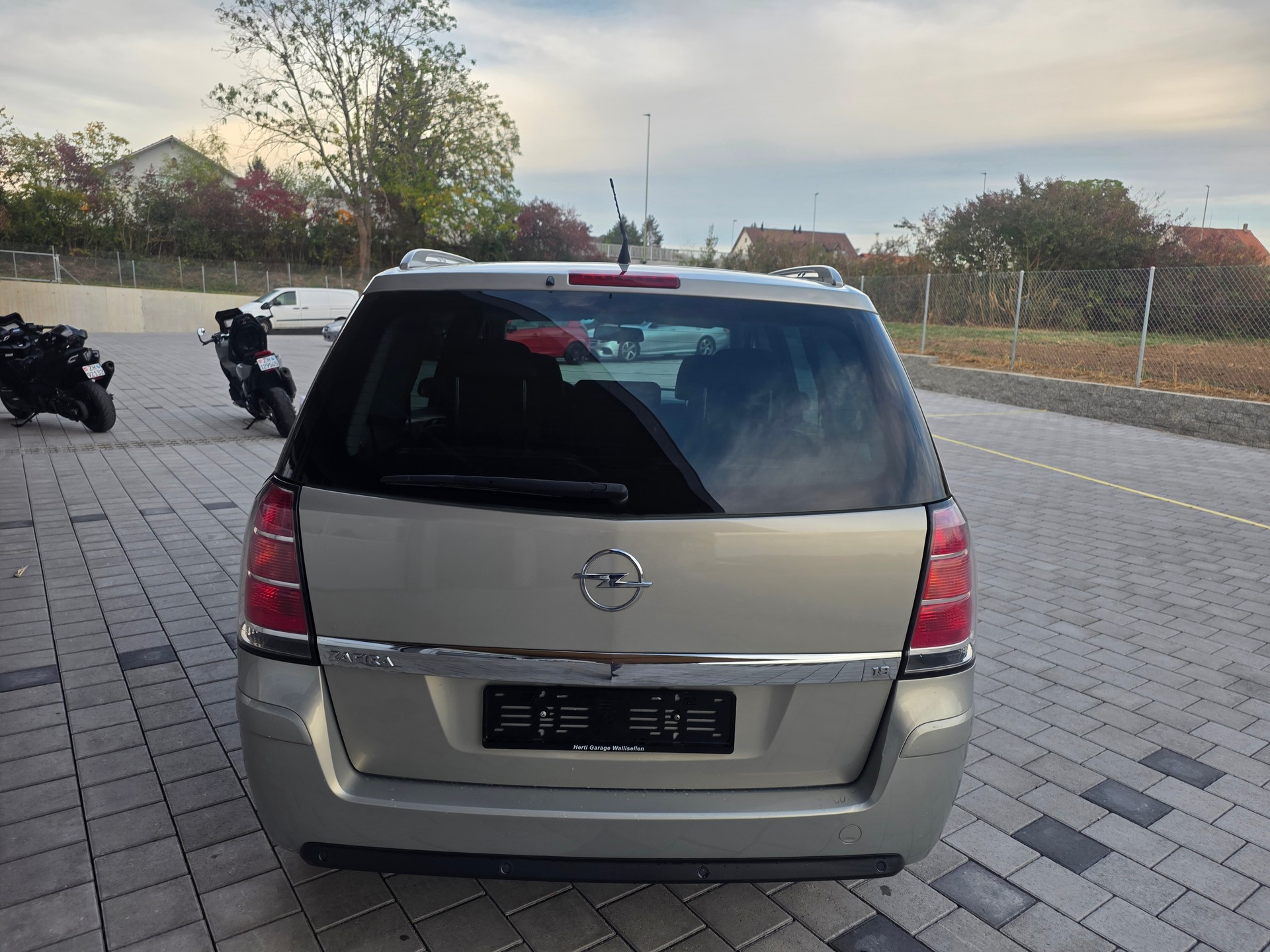 OPEL Zafira 1.8i 16V Enjoy-image-8