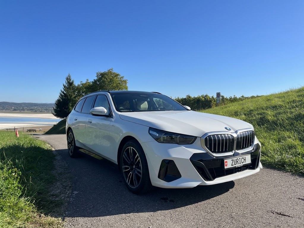 BMW 550e xDrive-image-1