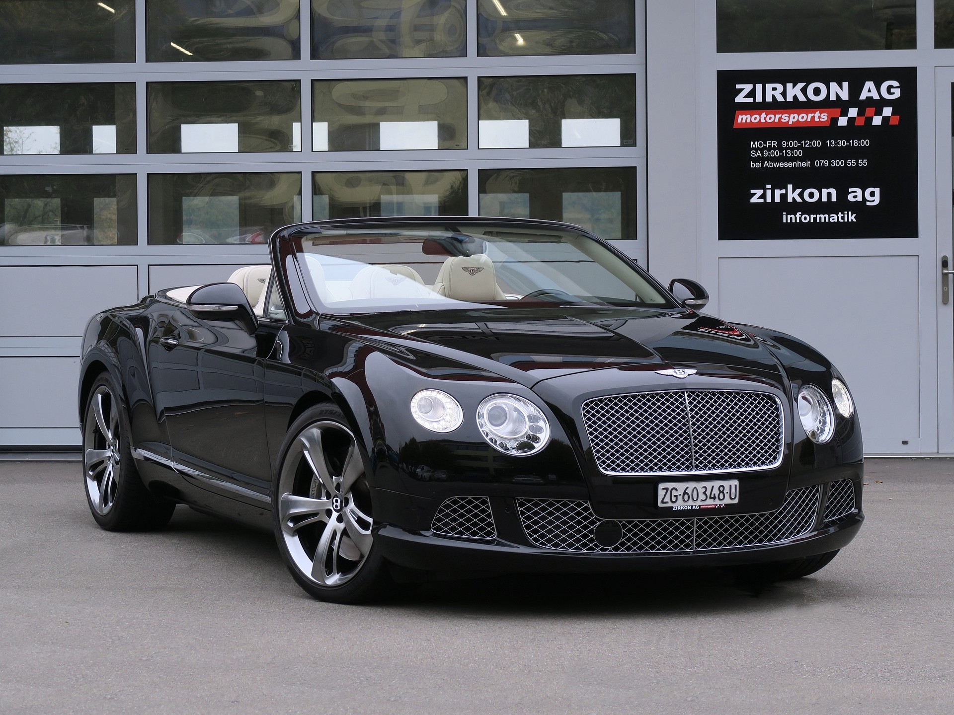 BENTLEY Continental GTC 6.0 W12-image-5