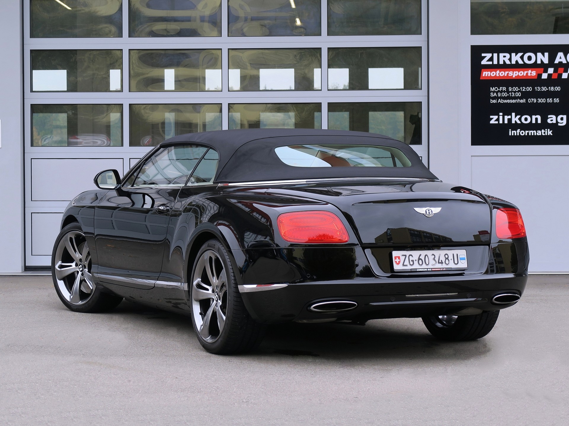 BENTLEY Continental GTC 6.0 W12-image-13
