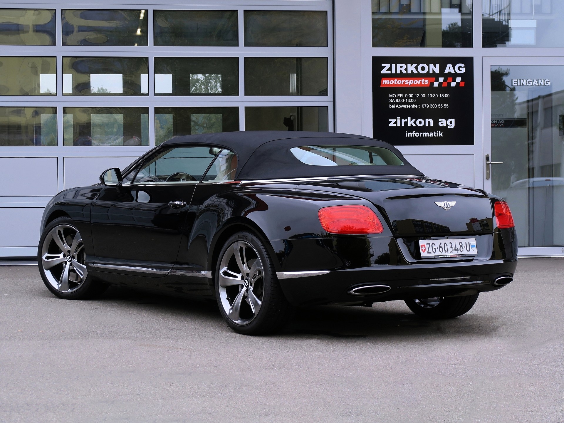 BENTLEY Continental GTC 6.0 W12-image-14