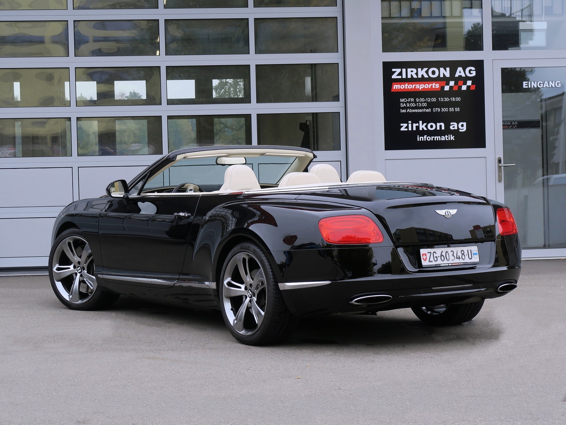 BENTLEY Continental GTC 6.0 W12-image-10