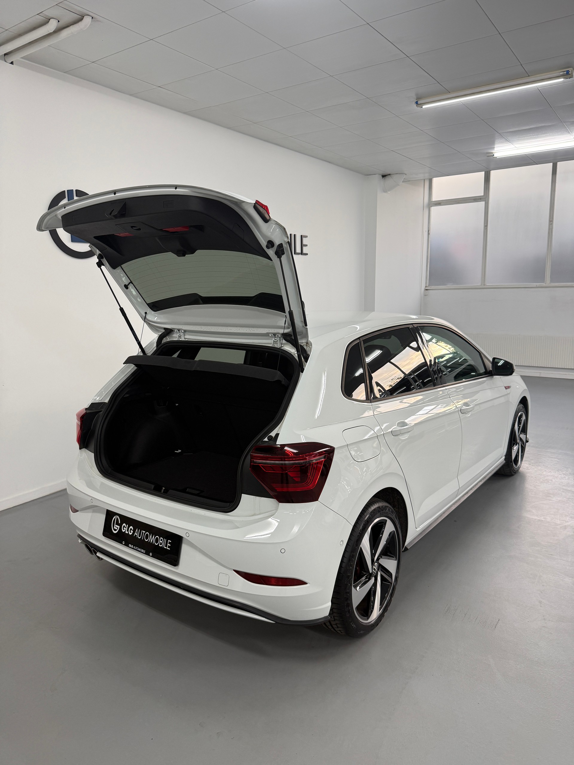 VW Polo 2.0 TSI GTI DSG-image-12