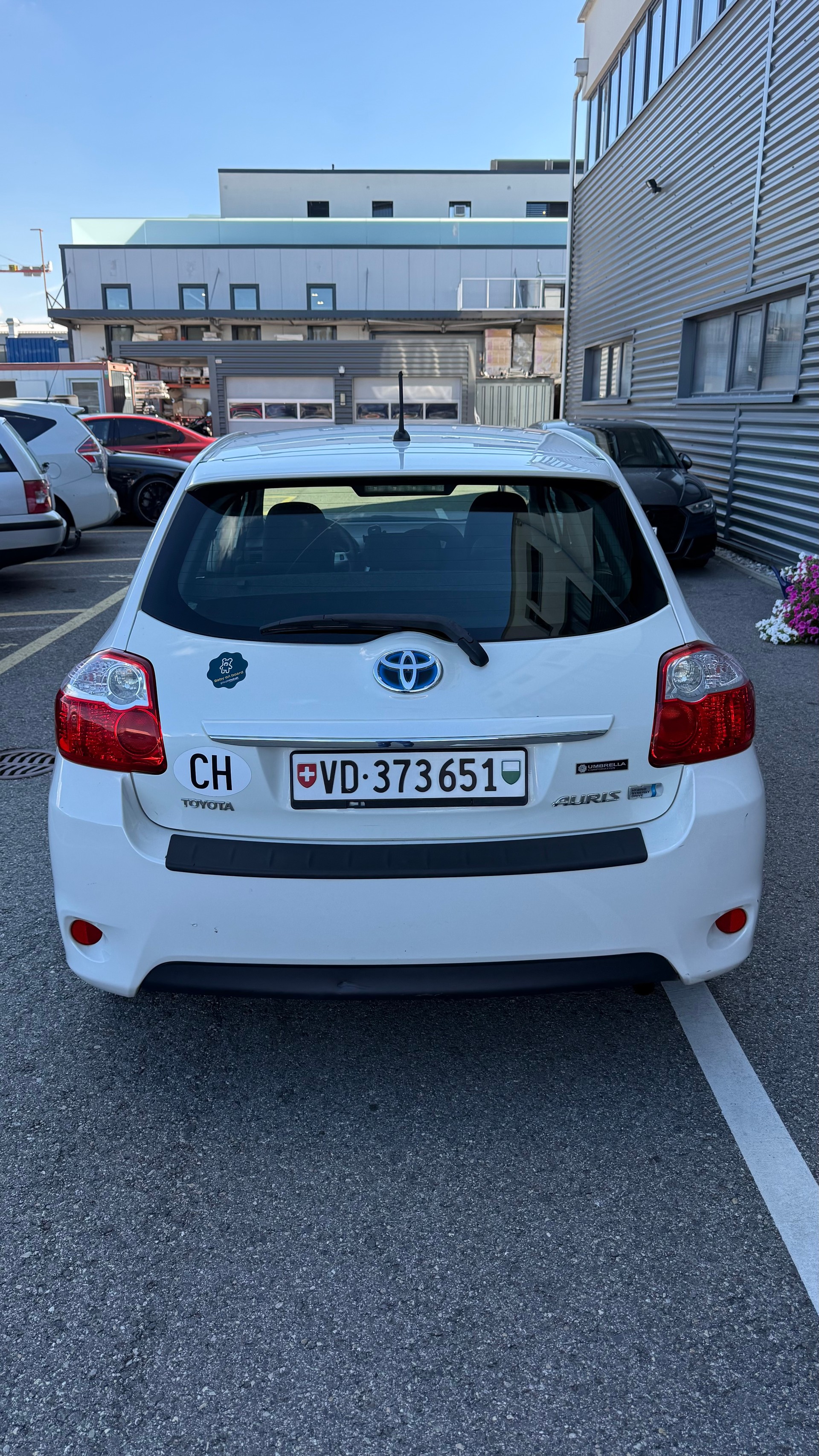 TOYOTA Auris 1.8 16V HSD Linea Luna-image-3