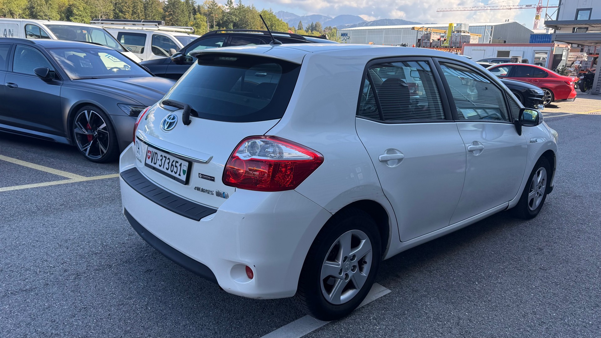 TOYOTA Auris 1.8 16V HSD Linea Luna-image-2