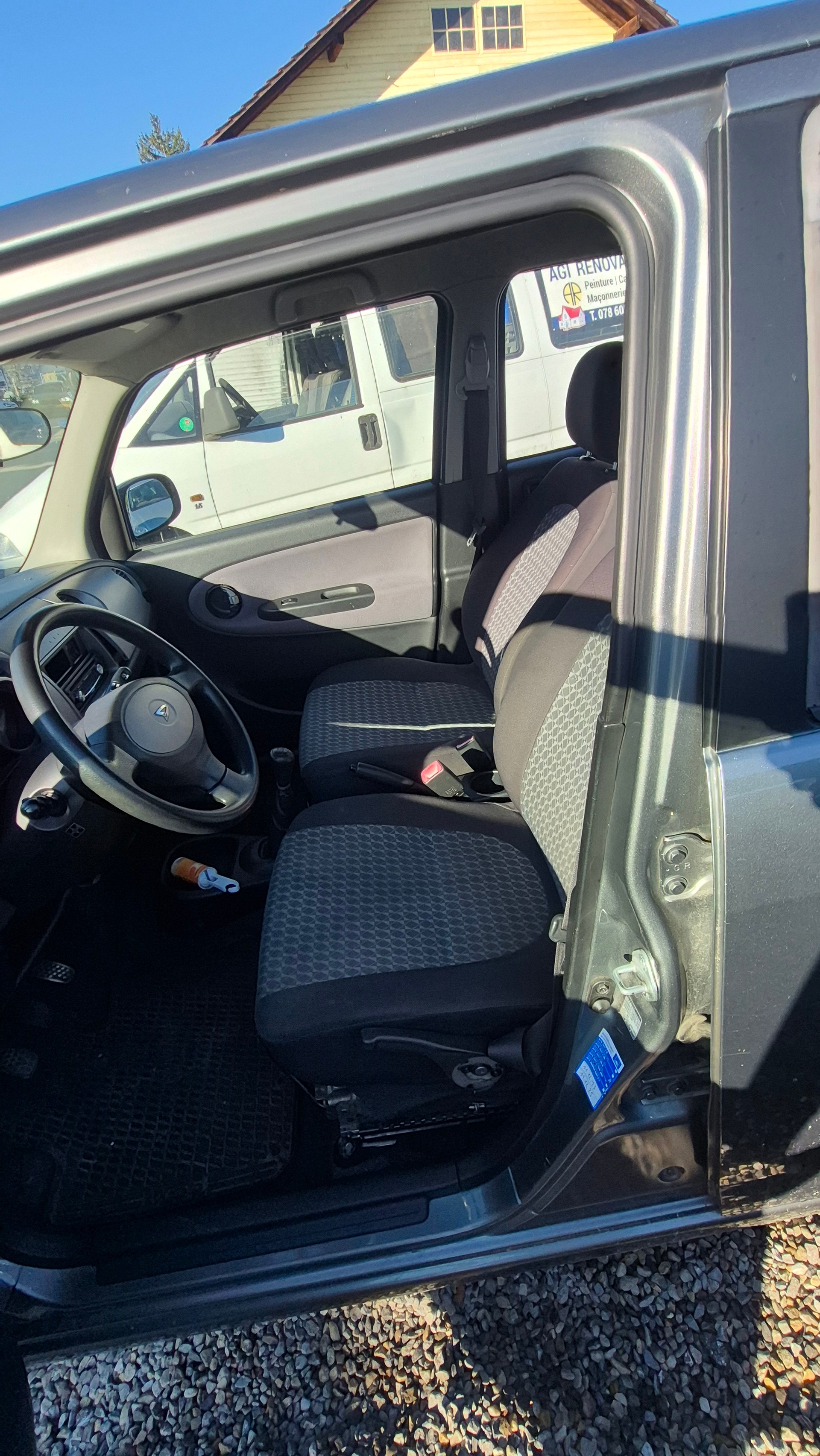 DAIHATSU Trevis 1.0-image-8