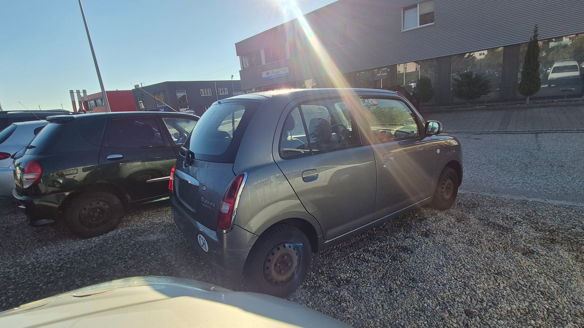 DAIHATSU Trevis 1.0-image-4