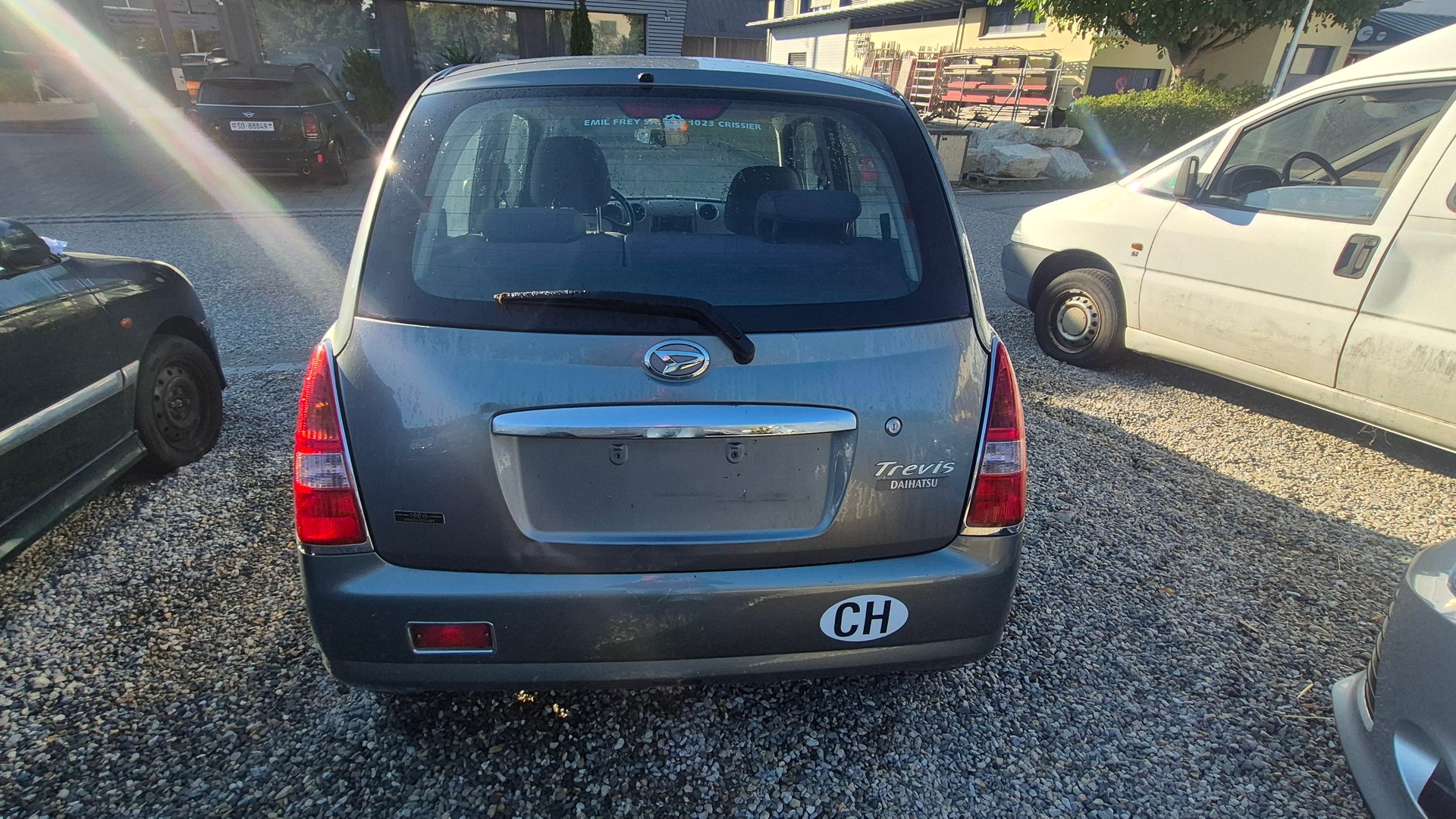 DAIHATSU Trevis 1.0-image-5