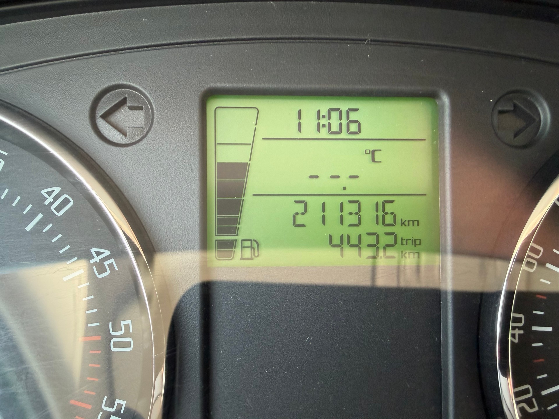 SKODA Fabia 1.6 TDI Elegance-image-7