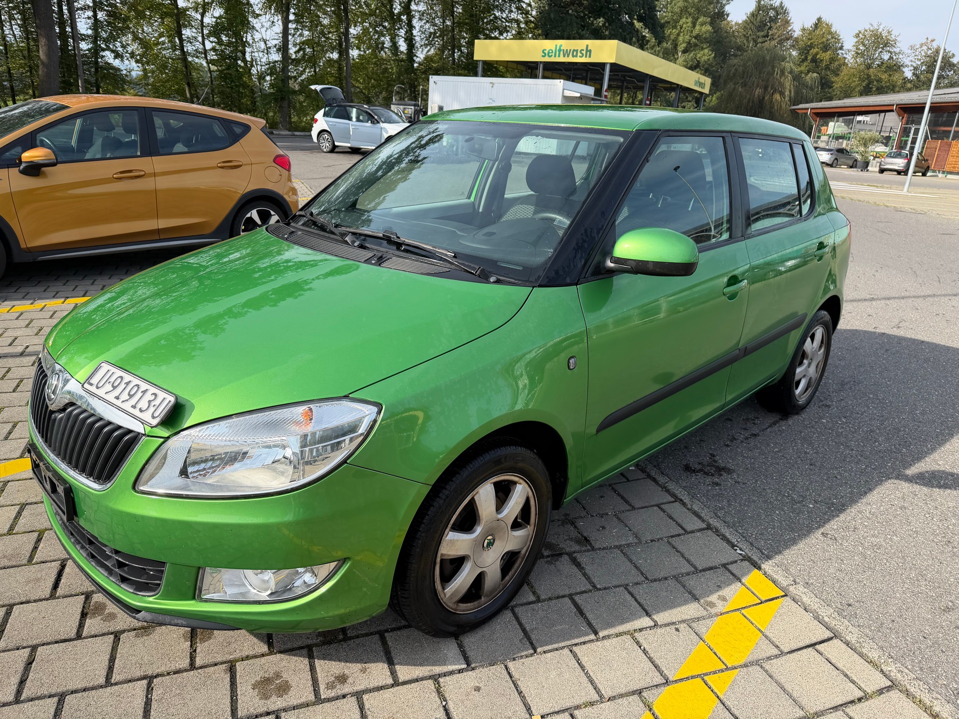 SKODA Fabia 1.6 TDI Elegance-image-1