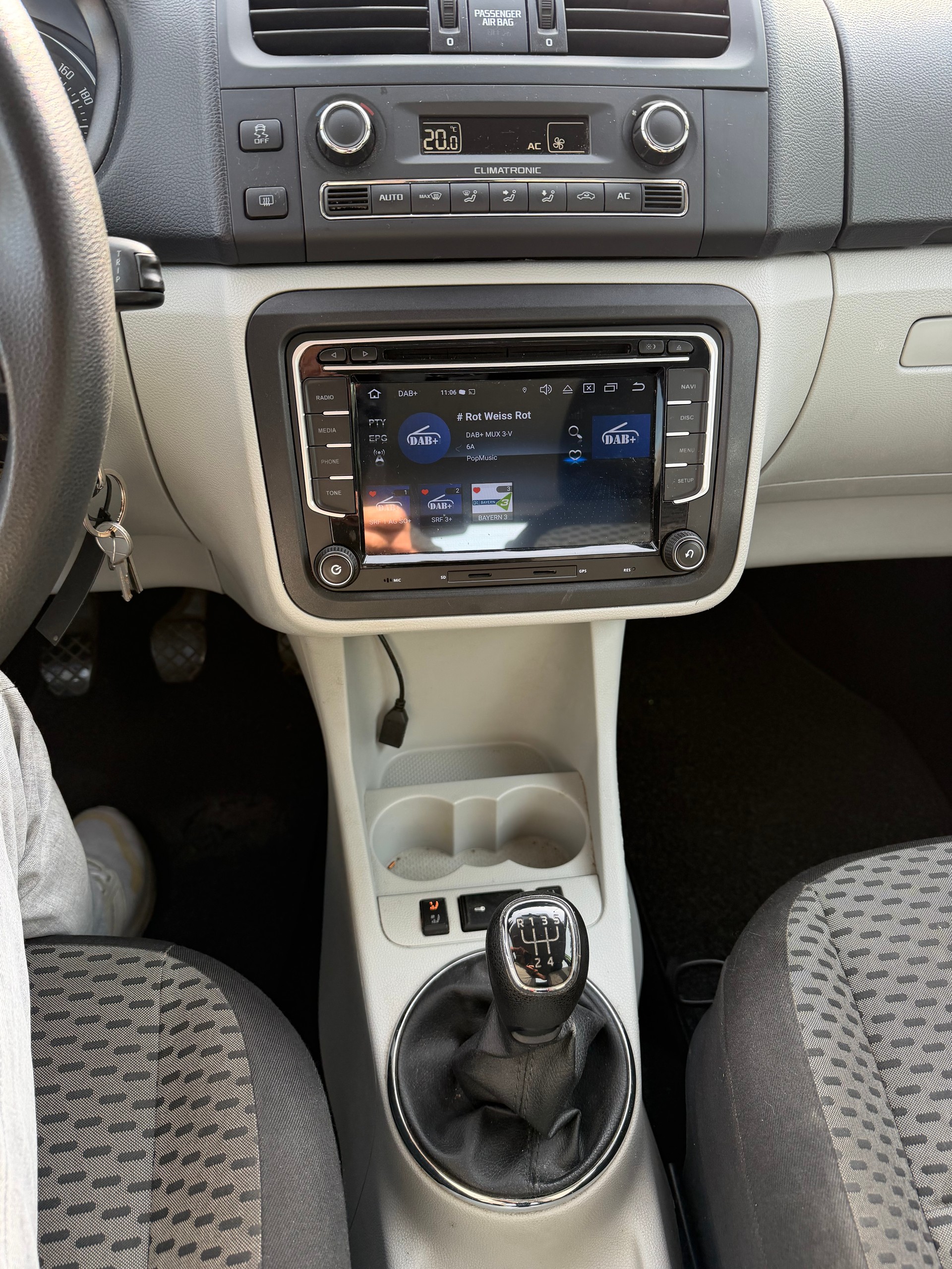 SKODA Fabia 1.6 TDI Elegance-image-8