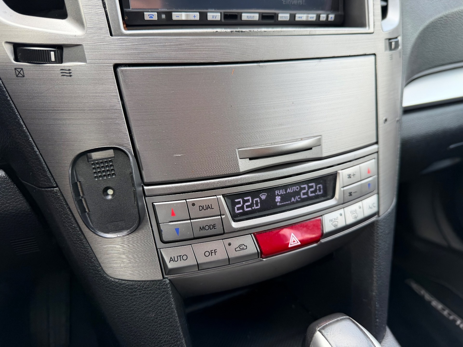 SUBARU Outback 2.5i Swiss AWD Lineartronic-image-22