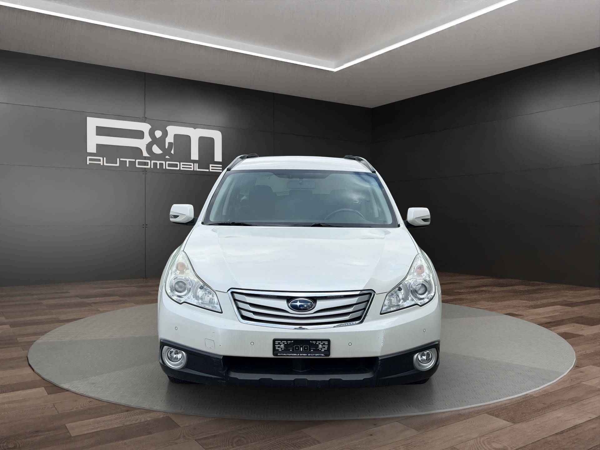 SUBARU Outback 2.5i Swiss AWD Lineartronic-image-1