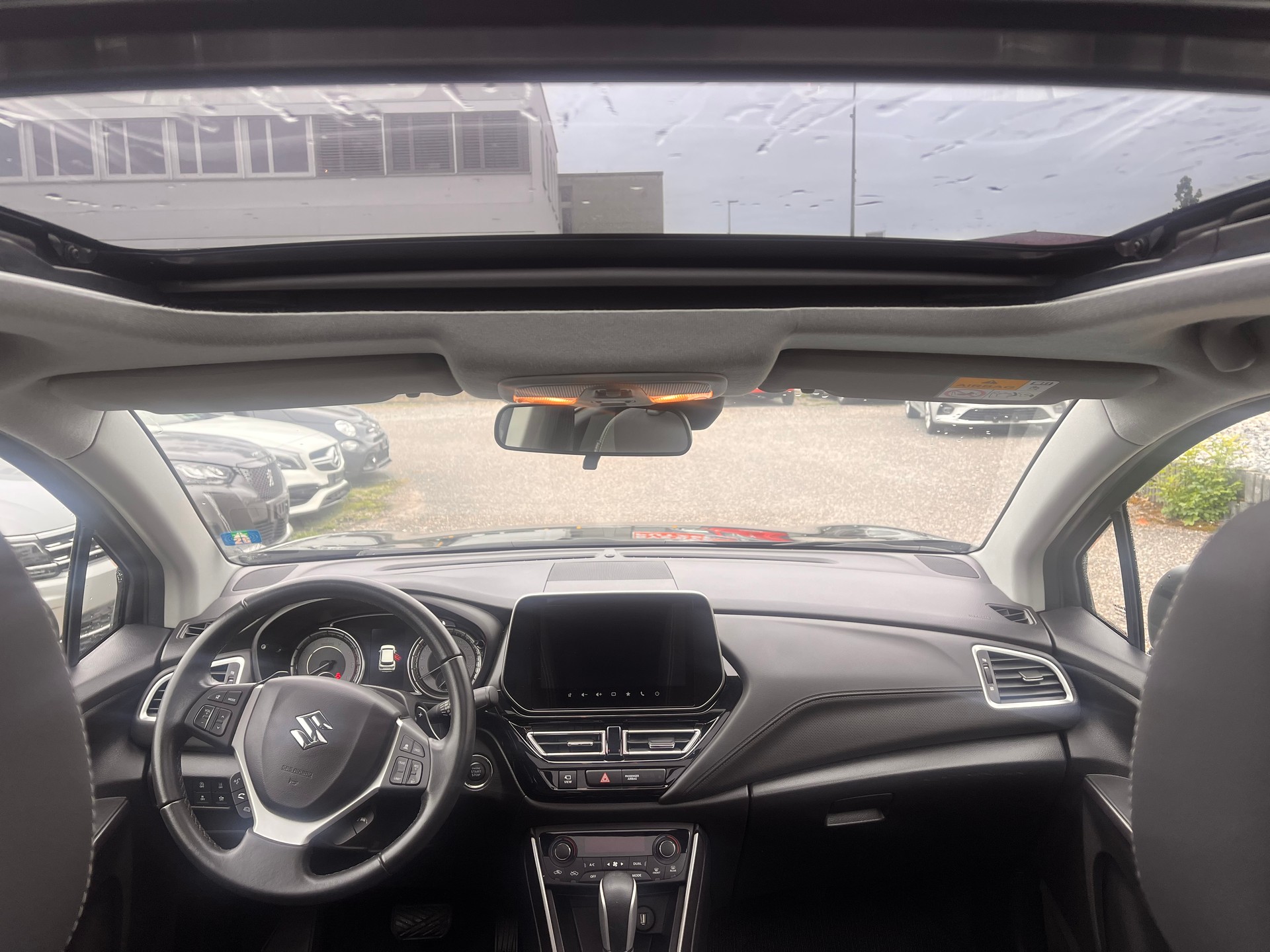 SUZUKI SX4 S-Cross 1.4 16V Compact Top Hybrid 4WD Automatic-image-8