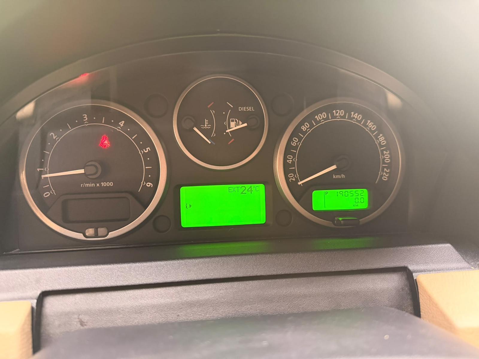 LAND ROVER Discovery 2.7 TdV6 S-image-15