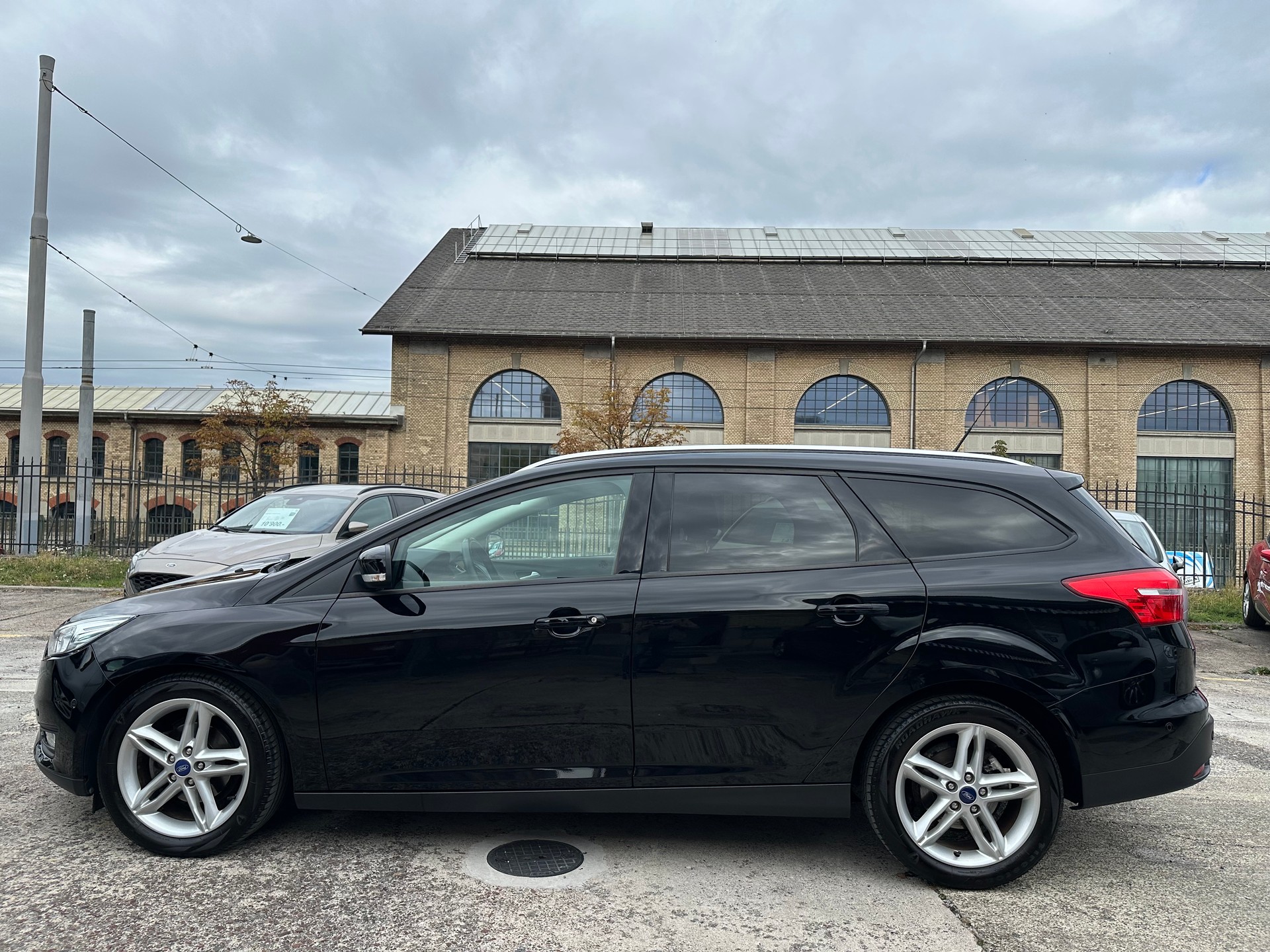 FORD Focus 1.0 SCTi Business Automatic-image-3