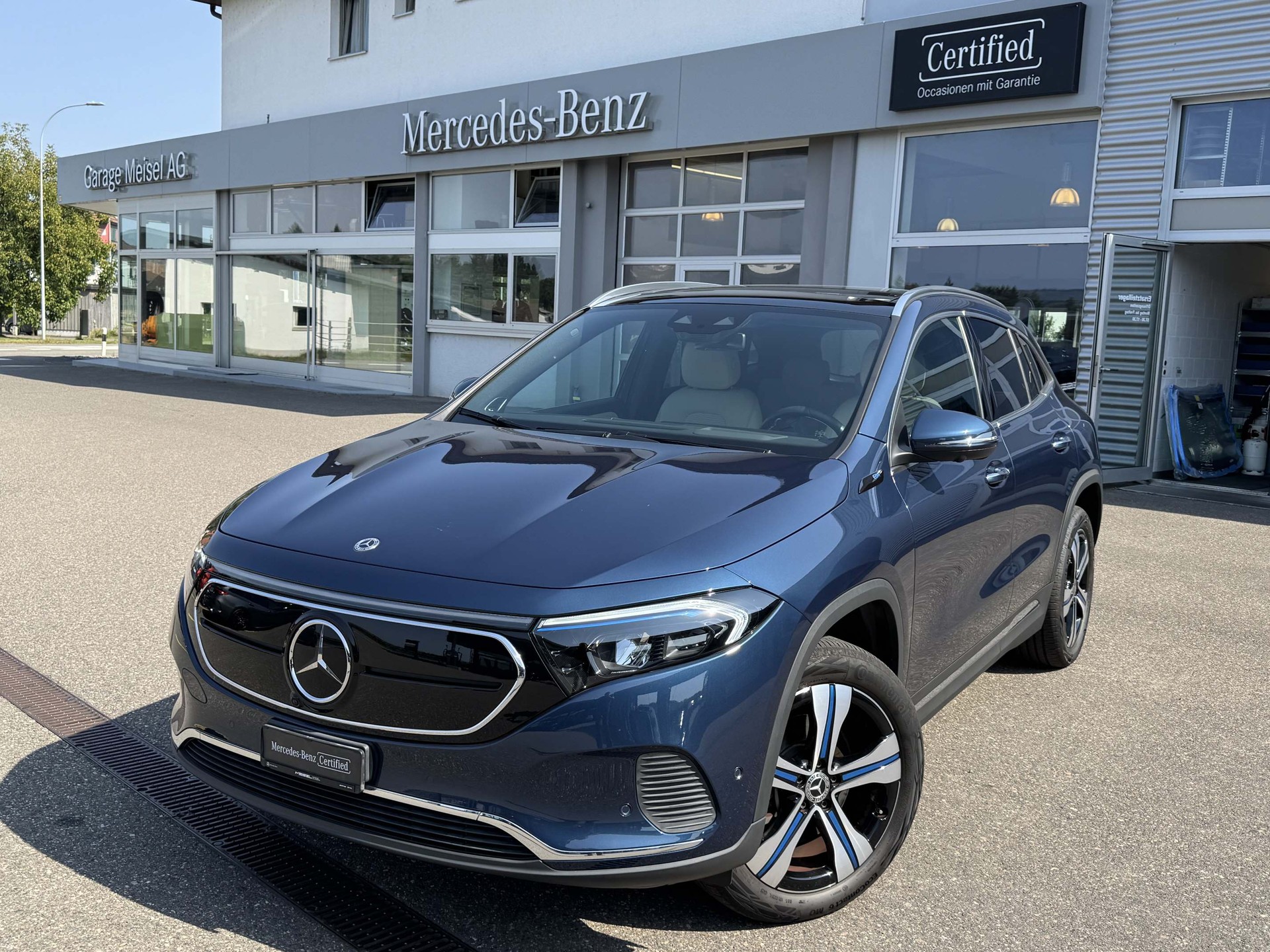 MERCEDES-BENZ EQA 250 Progressive-image-1