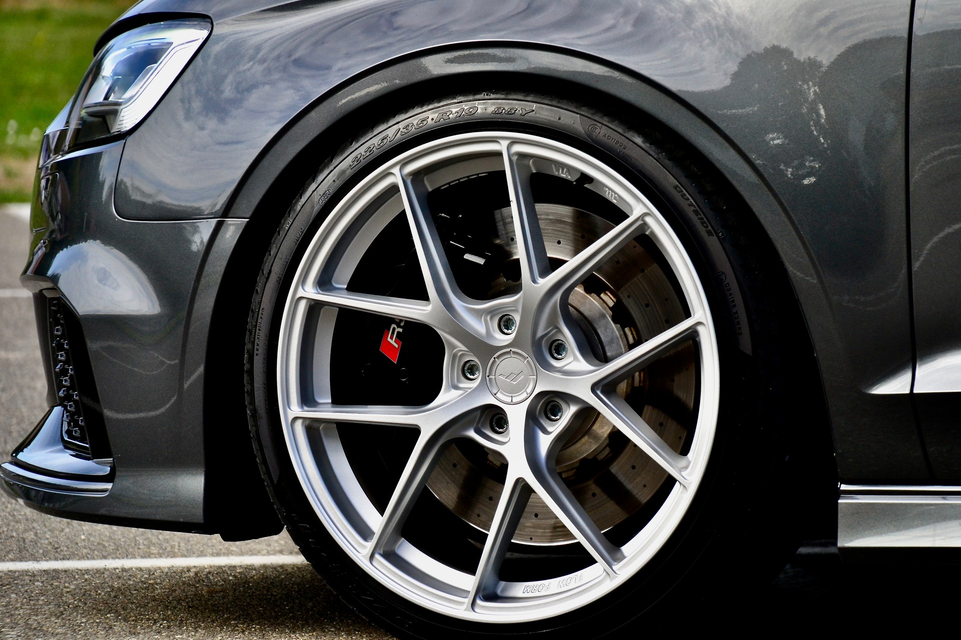 AUDI 2.5 T FSI quattro S-Tronic-image-2