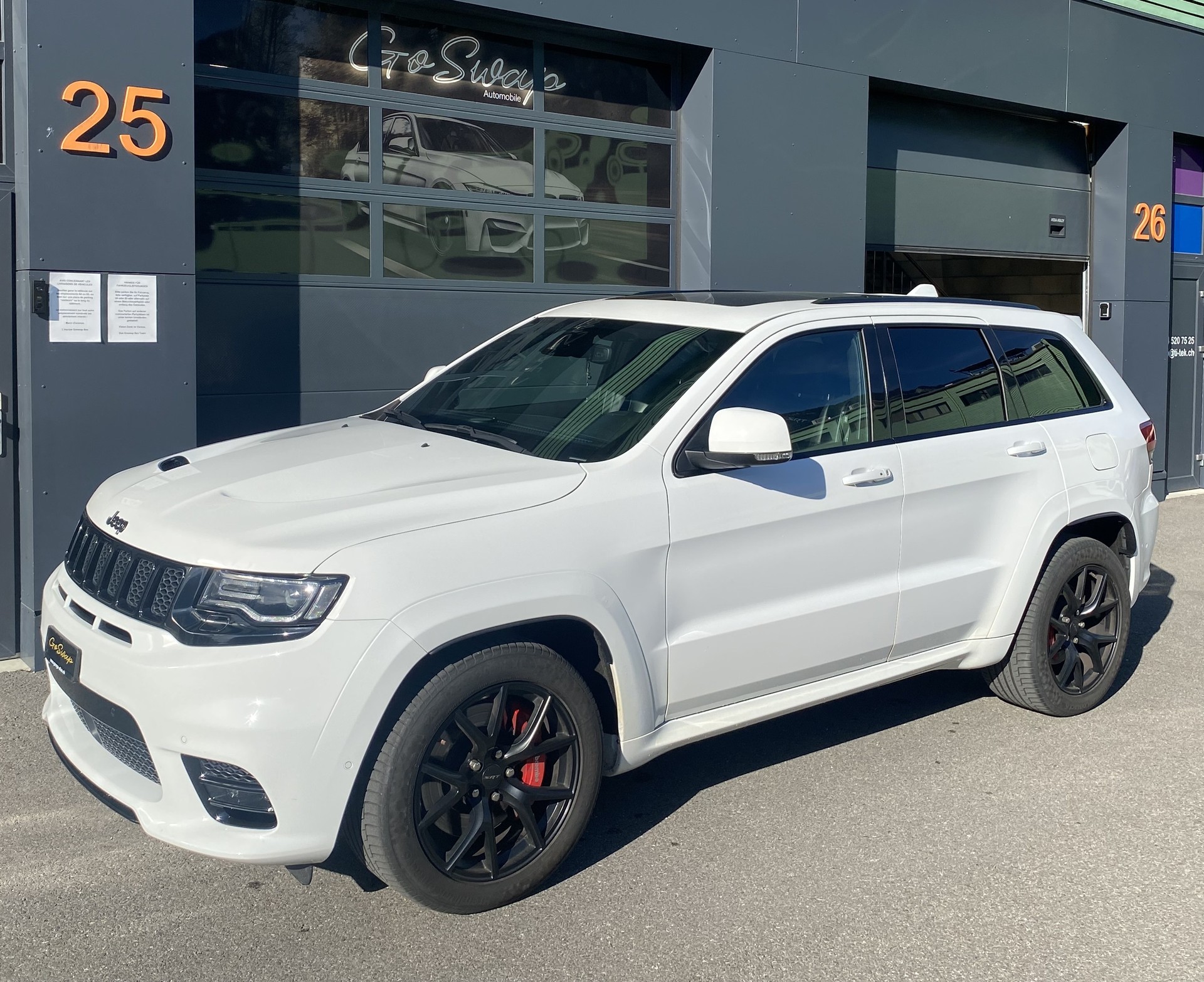 JEEP Grand Cherokee 6.4 V8 HEMI SRT8 Automatic-image-8
