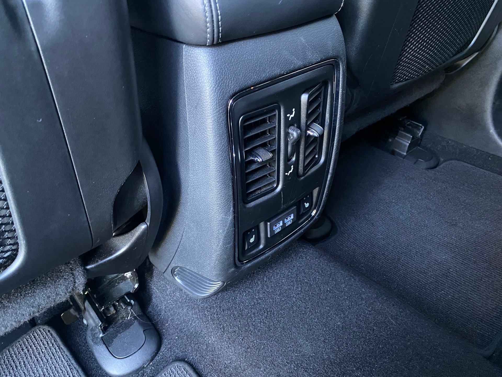 JEEP Grand Cherokee 6.4 V8 HEMI SRT8 Automatic-image-17