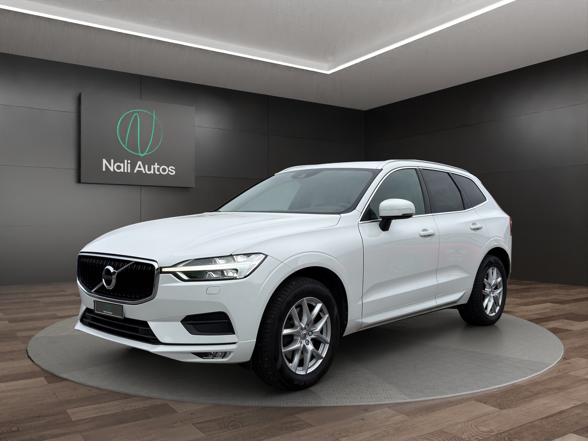 VOLVO XC60 D4 AWD Momentum Geartronic