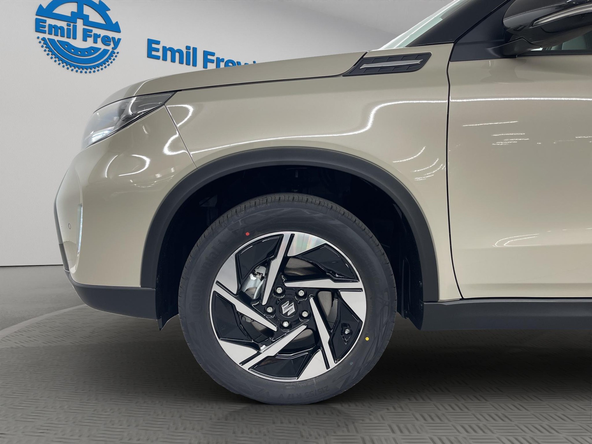 SUZUKI Vitara 1.4 T Compact Top Hybrid 4x4-image-3