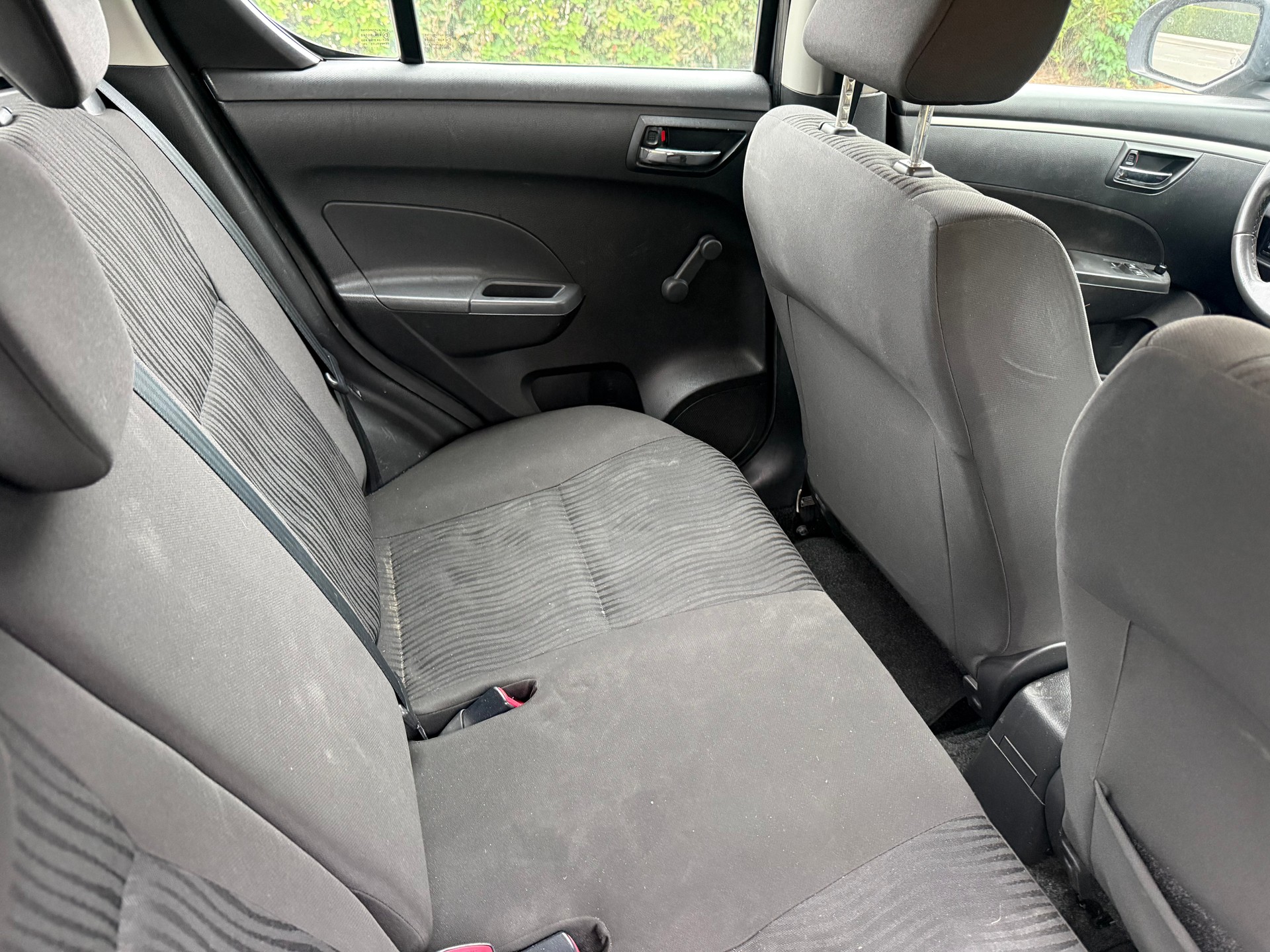 SUZUKI Swift 1.2i 16V GL-image-8