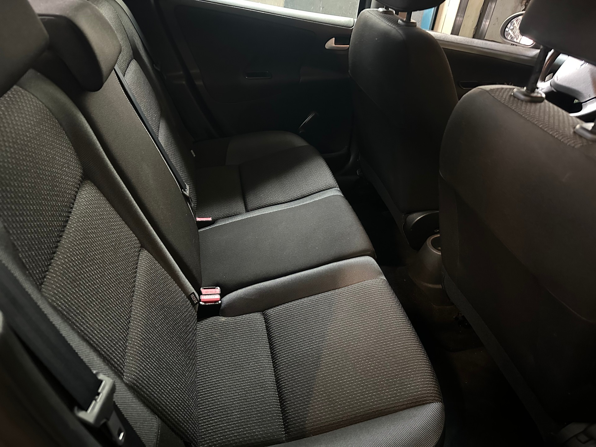 PEUGEOT 207 1.4 16V Trendy-image-4