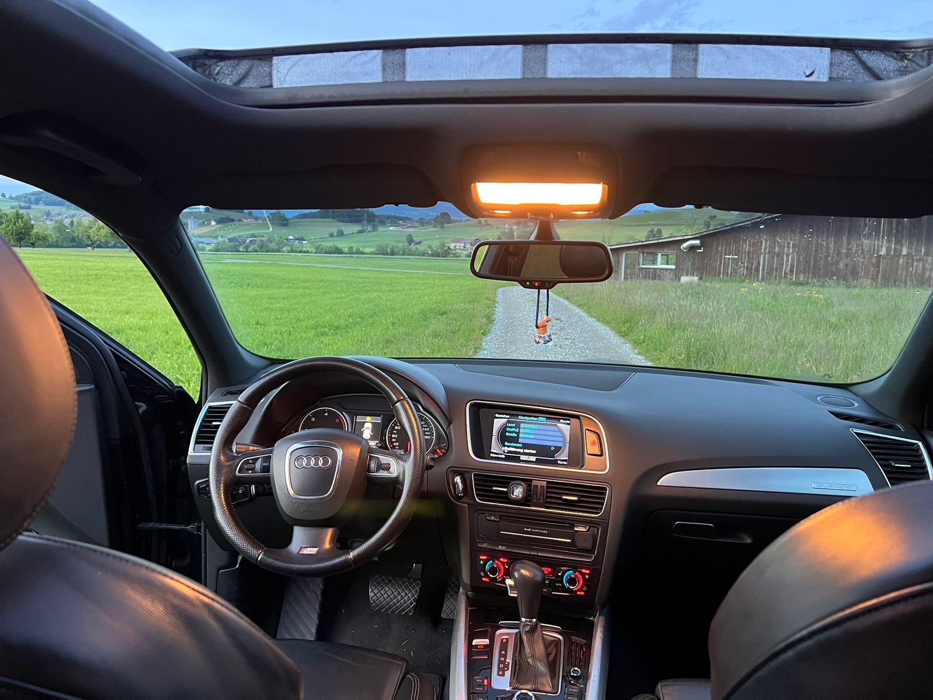 AUDI Q5 3.0 TDI quattro S-tronic-image-8