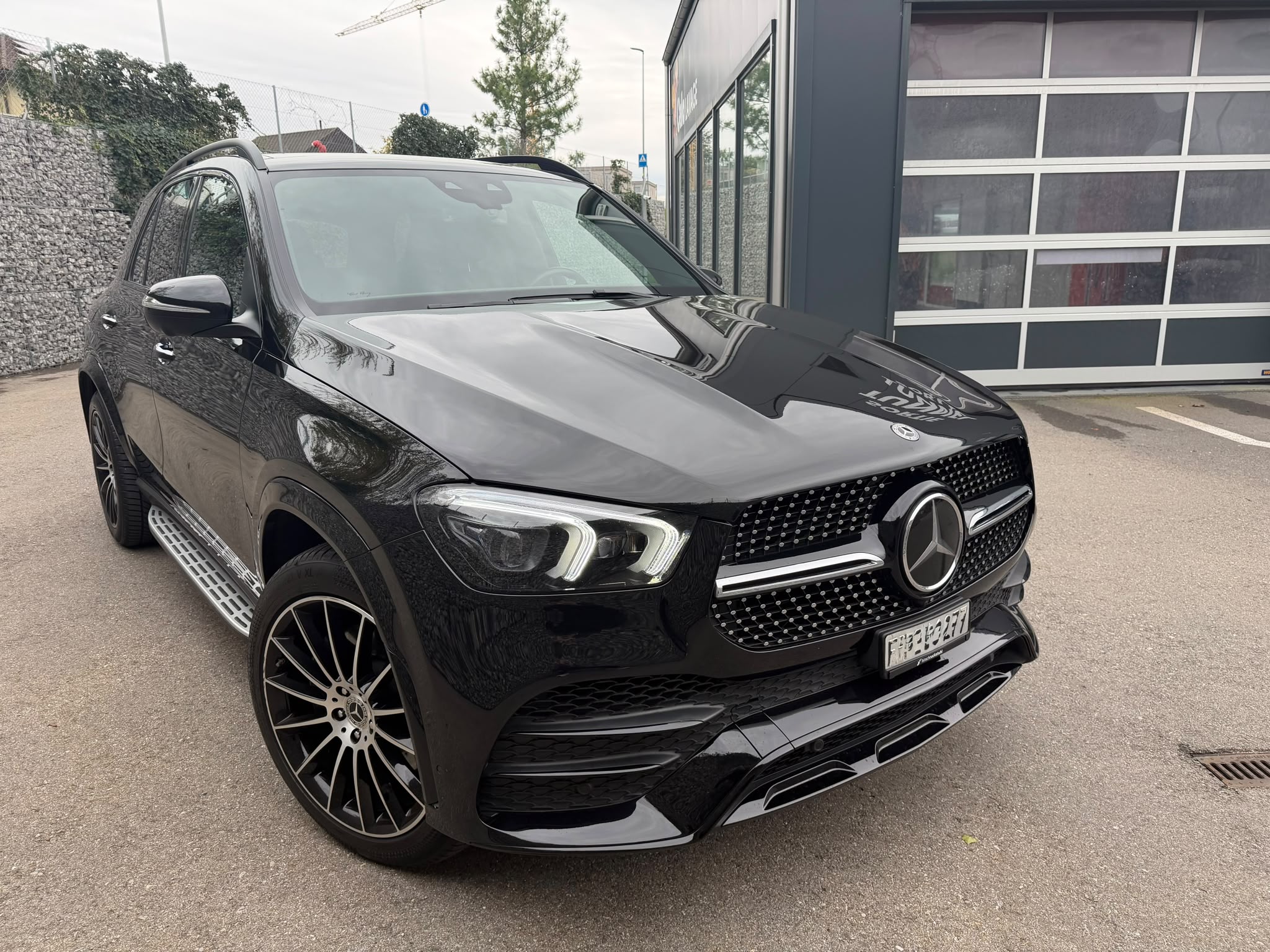 Car photo