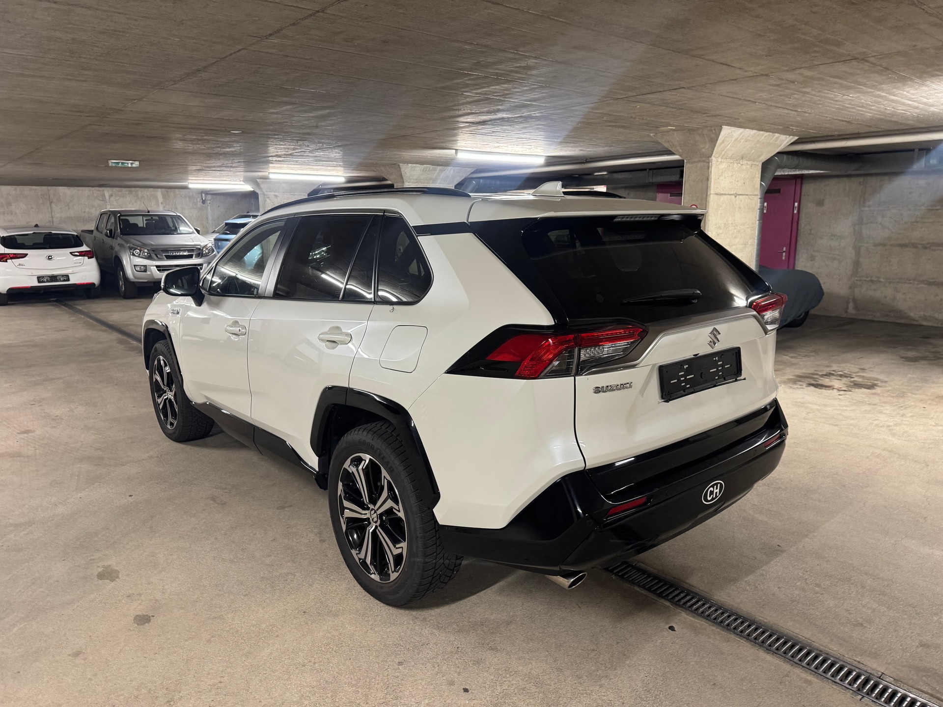 SUZUKI Across 2.5 Plug-in-Hybrid Compact Top E-CVT-image-4