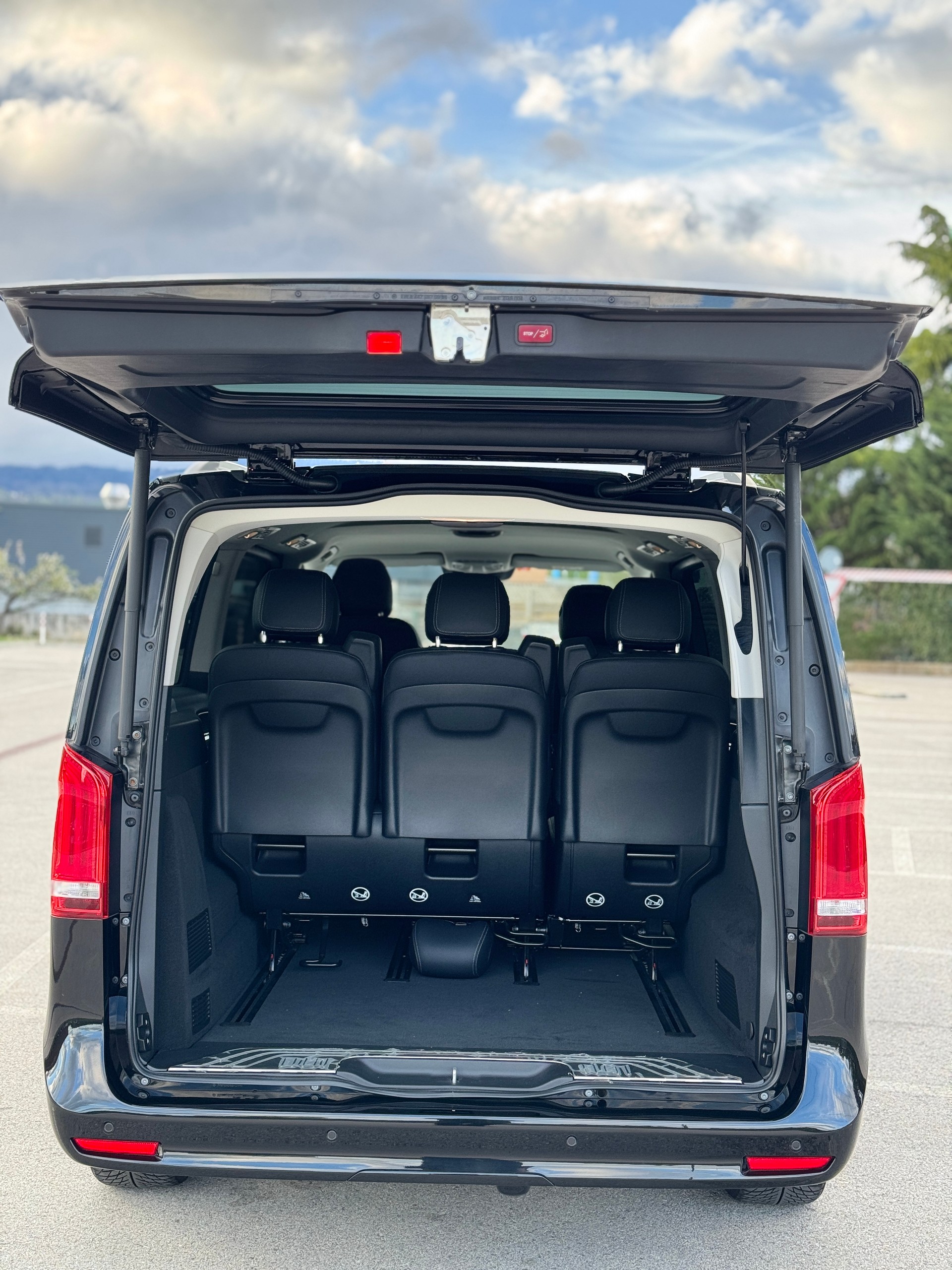 MERCEDES-BENZ V 300 d ExtraLang Avantgard 4Matic 9G-Tronic-image-8